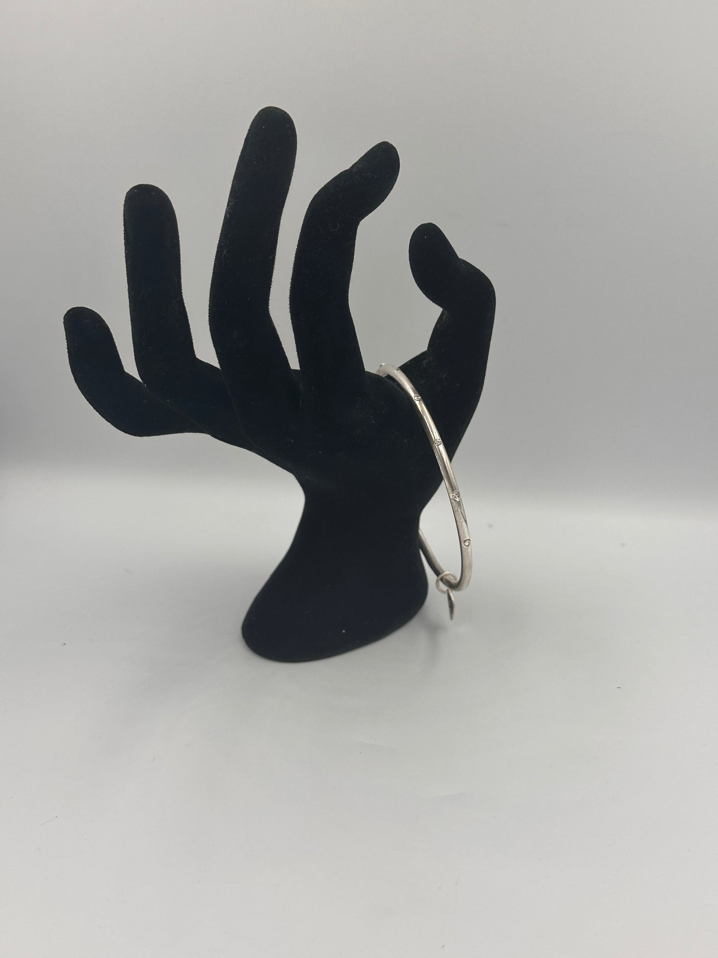 LBVYR Armreif Silberfarben Vintage mit Strasssteinen