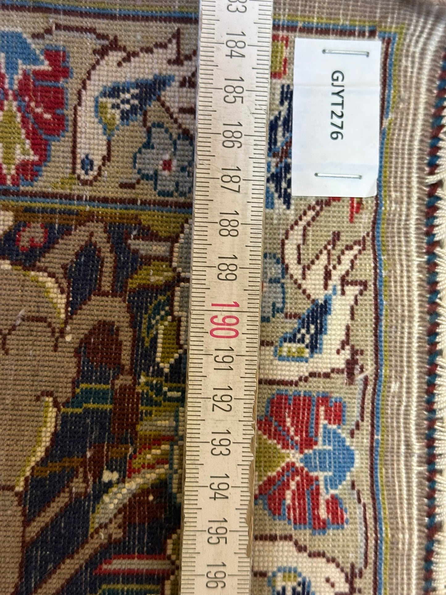 Orientteppich handgeknüpft Isfahan seide 156x110 cm
