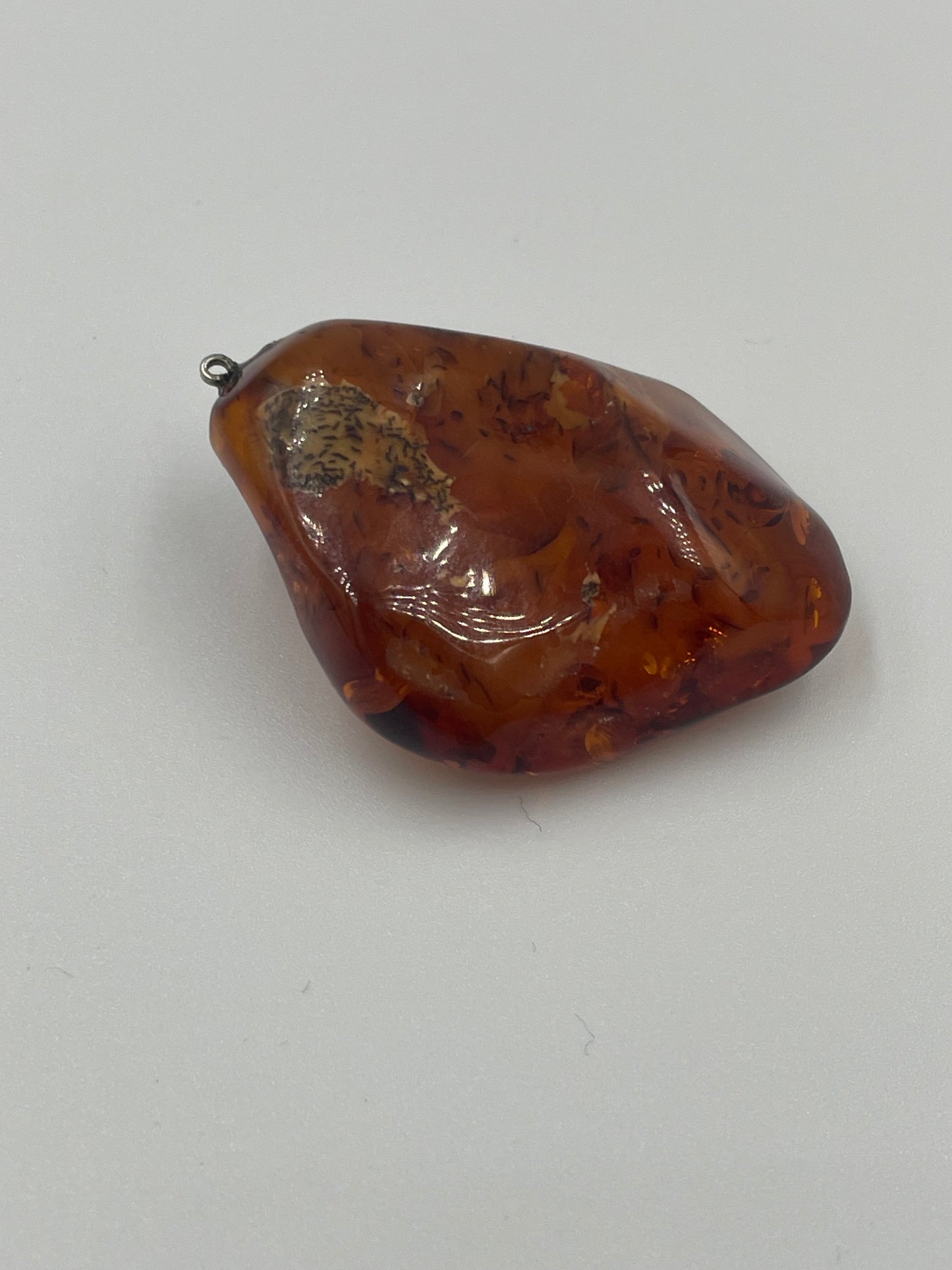 Anhänger aus Bernstein
