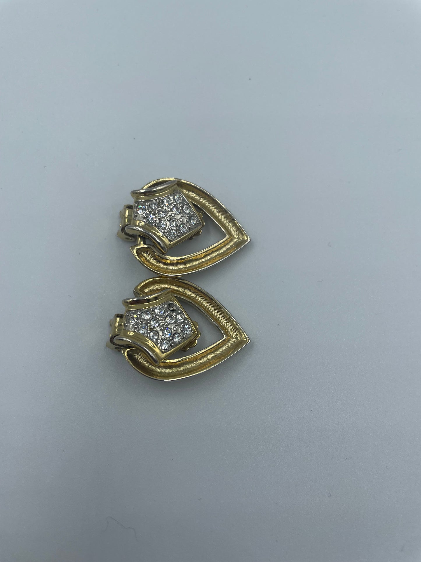 Vergoldete Herz-Clipser mit Kristallen