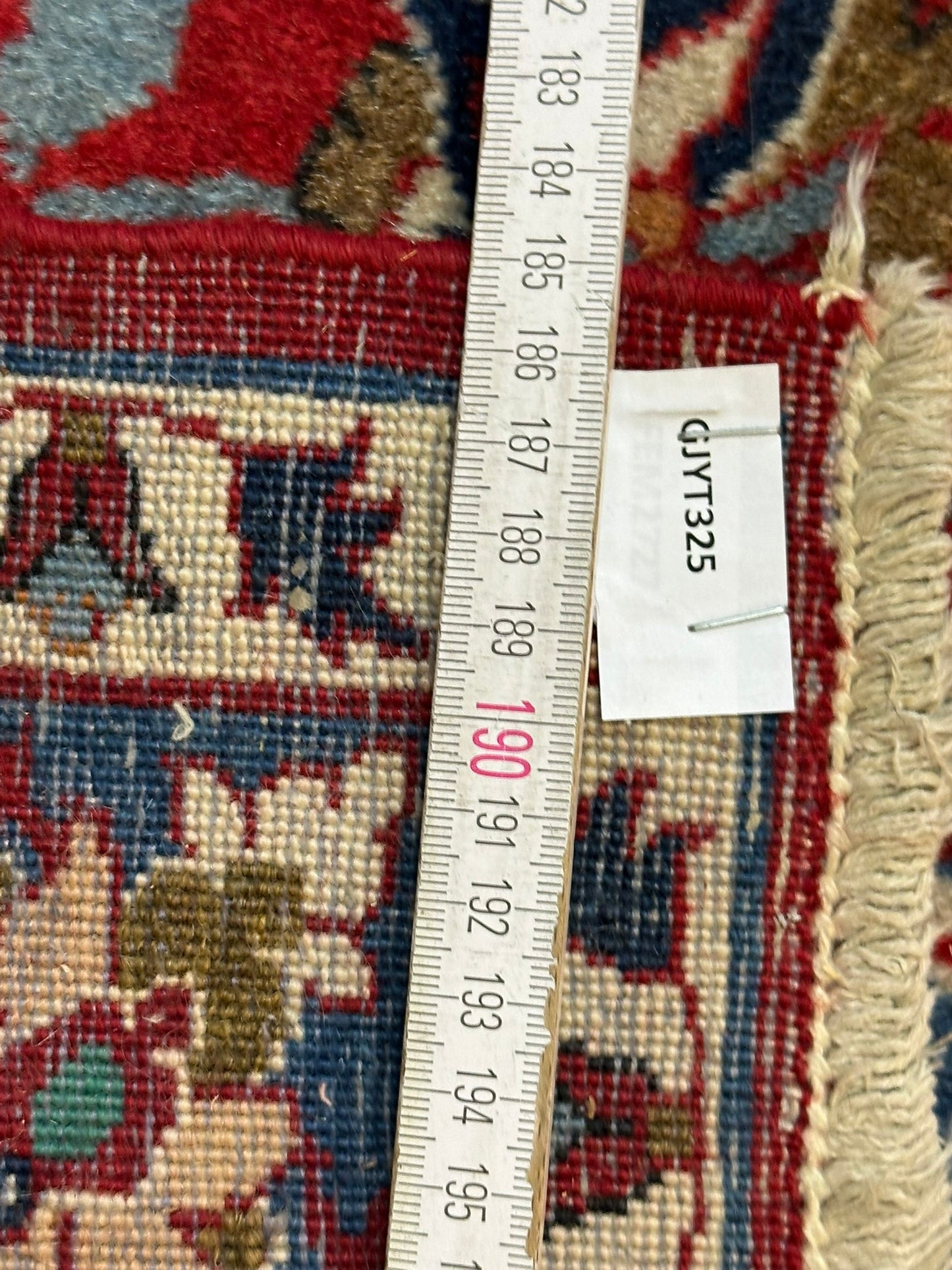 Orientteppich handgeknüpft Isfahan Semi Antik160x110 cm