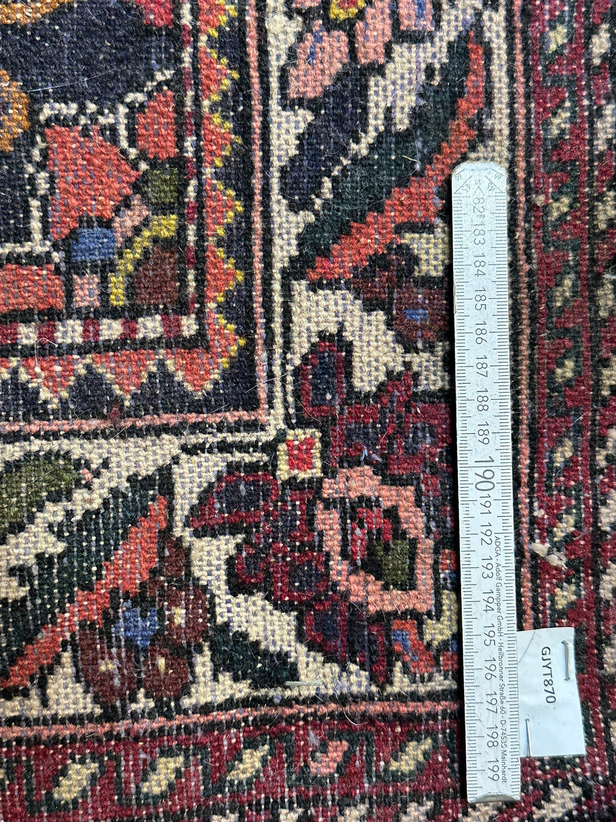 Orientteppich handgeknüpft Bachtiar Feldermotiv Naturfarben 150x118 cm