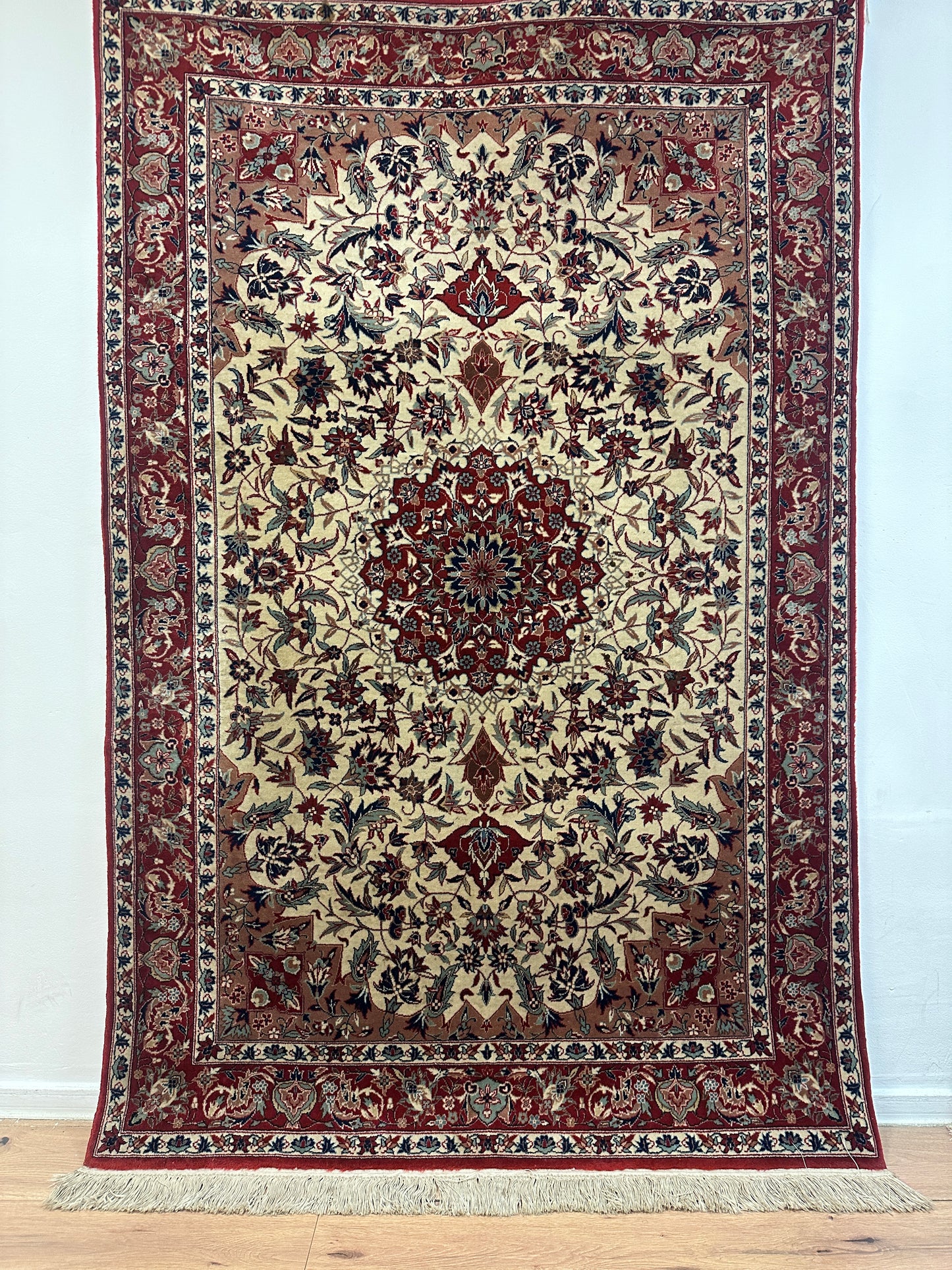 Handgeknüpfter Orientteppich China Isfahan Korkwolle auf Seide 180x125cm