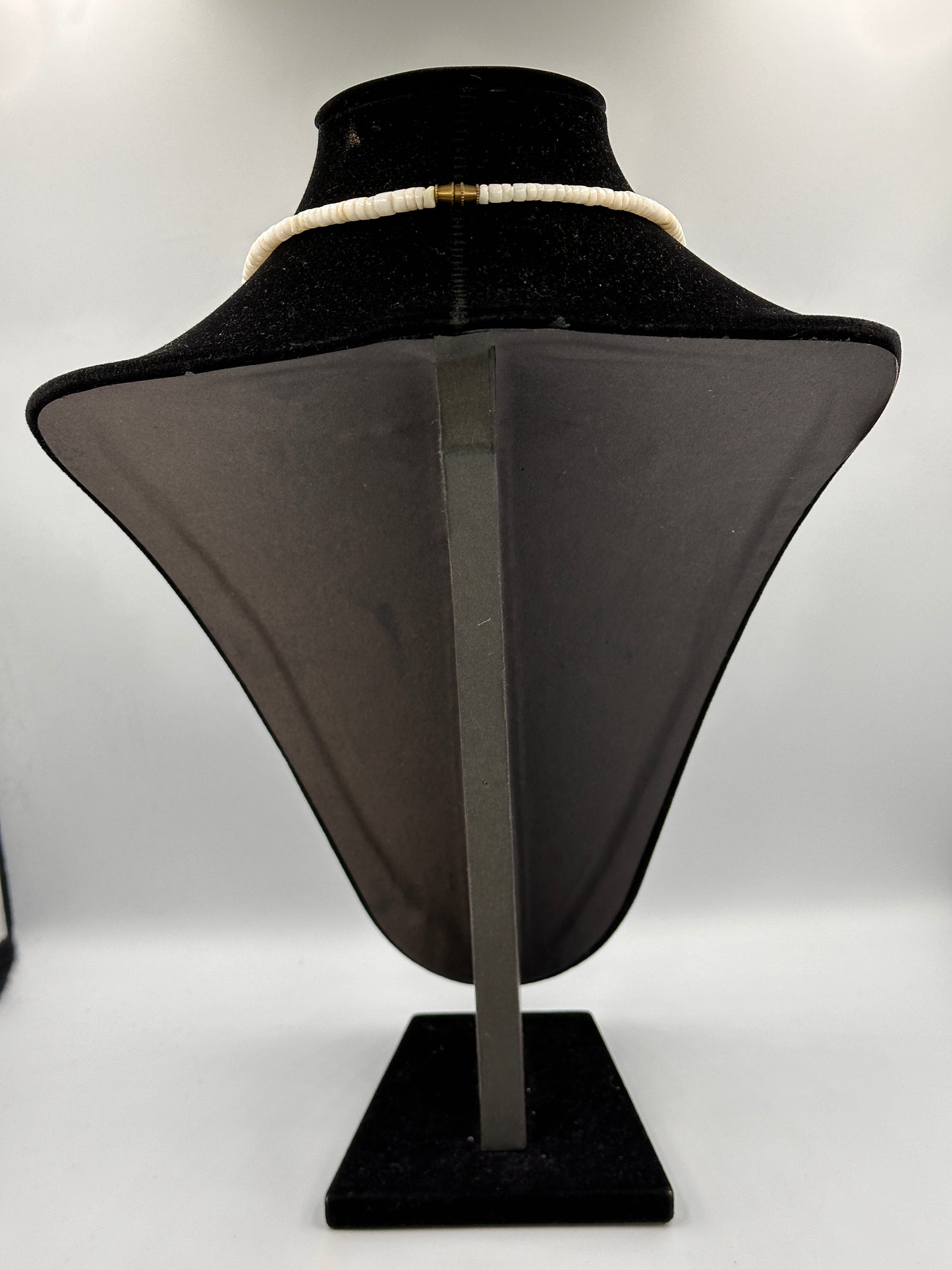 Vintage Muschel Halskette mit goldfarbenem Verschluss