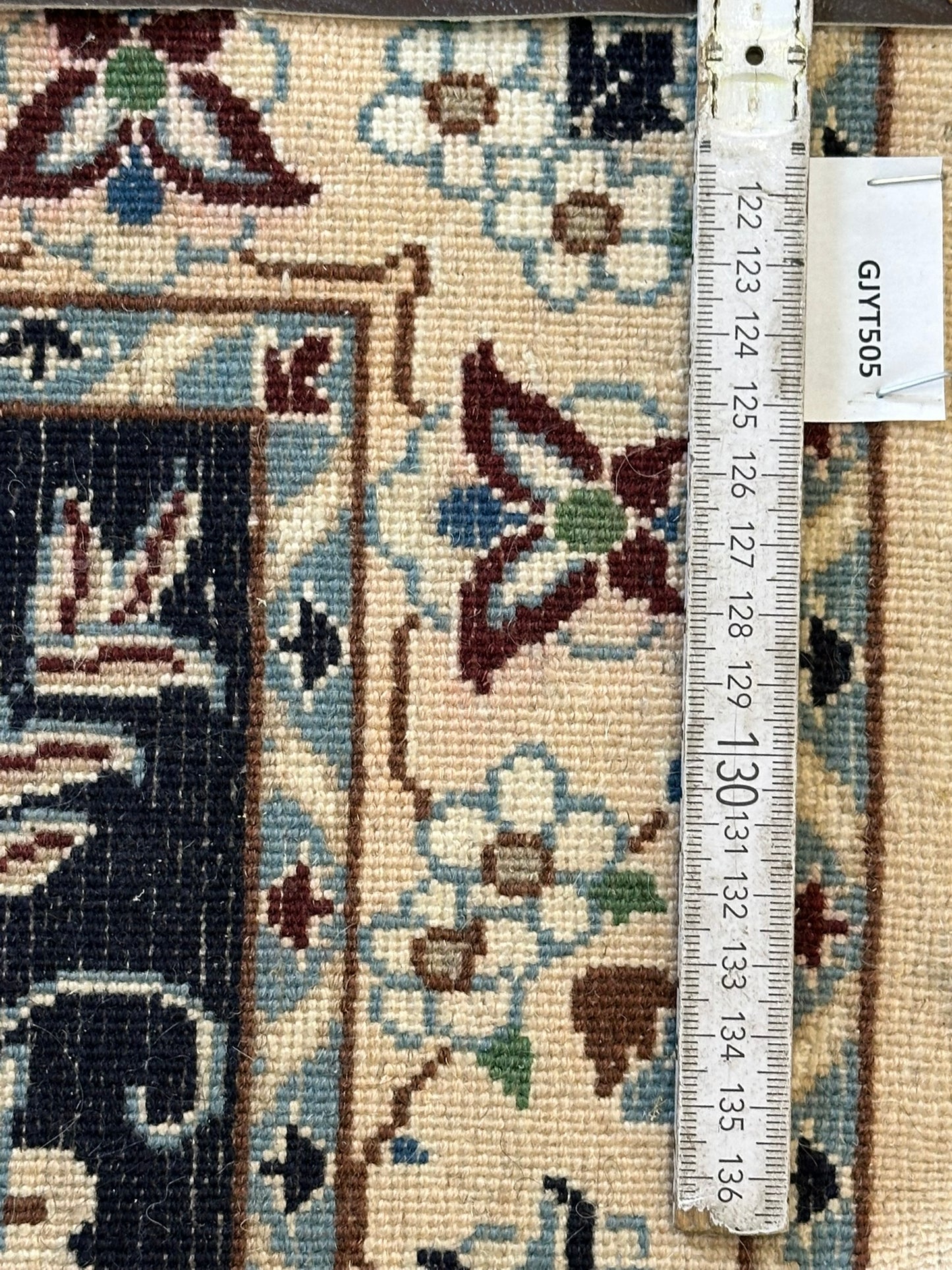 Orientteppich handgeknüpft Nain Korkwolle mit Seide Läufer 296x68 cm