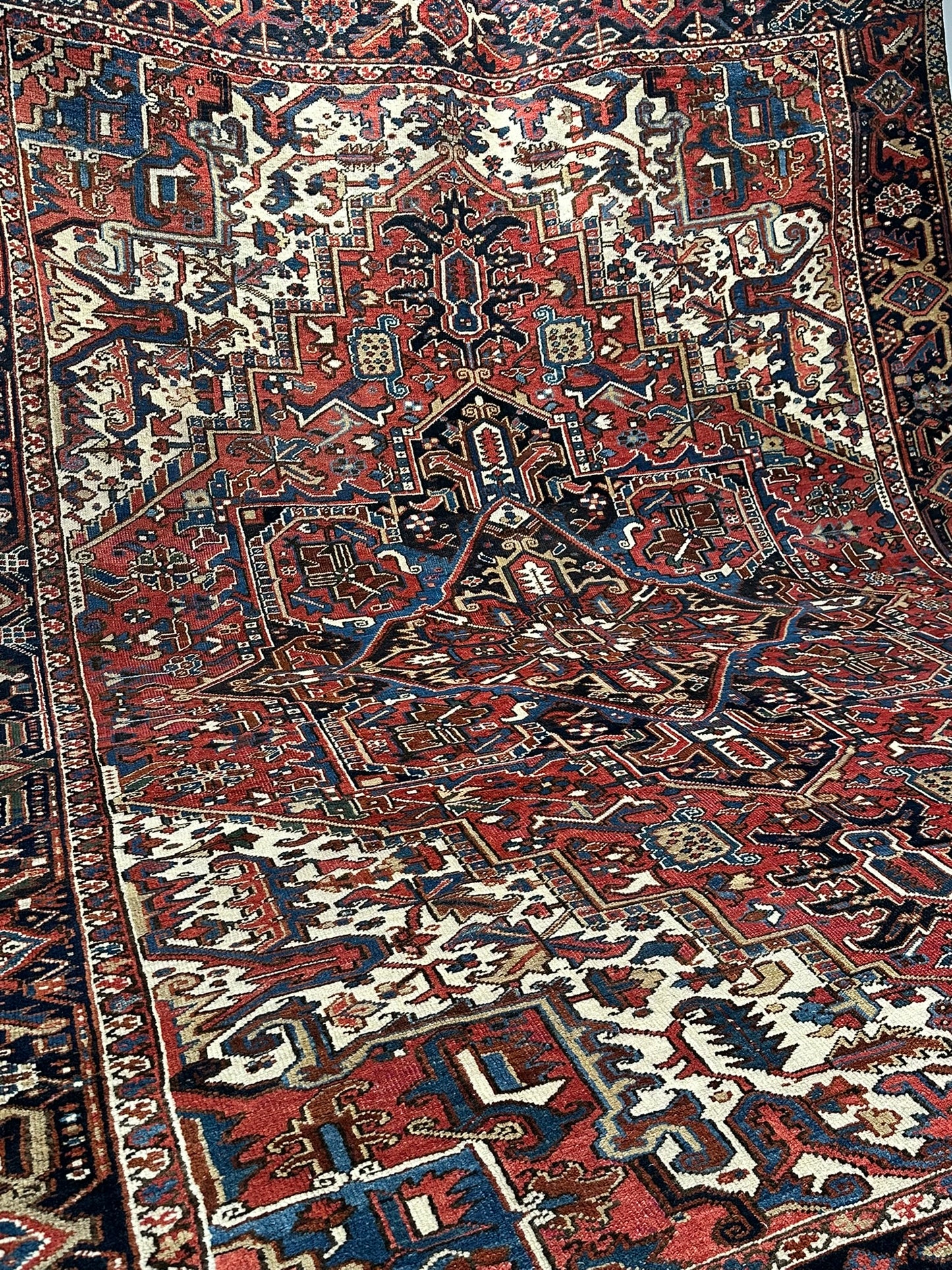 Handgeknüpfter Antiker Teppich Heriz Naturfarben 340x266 cm