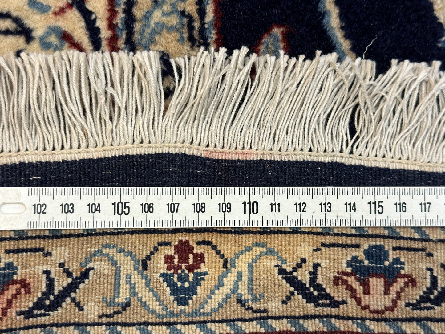 Feiner Handgeknüpfter Perser Orientteppich Nain  205x118cm