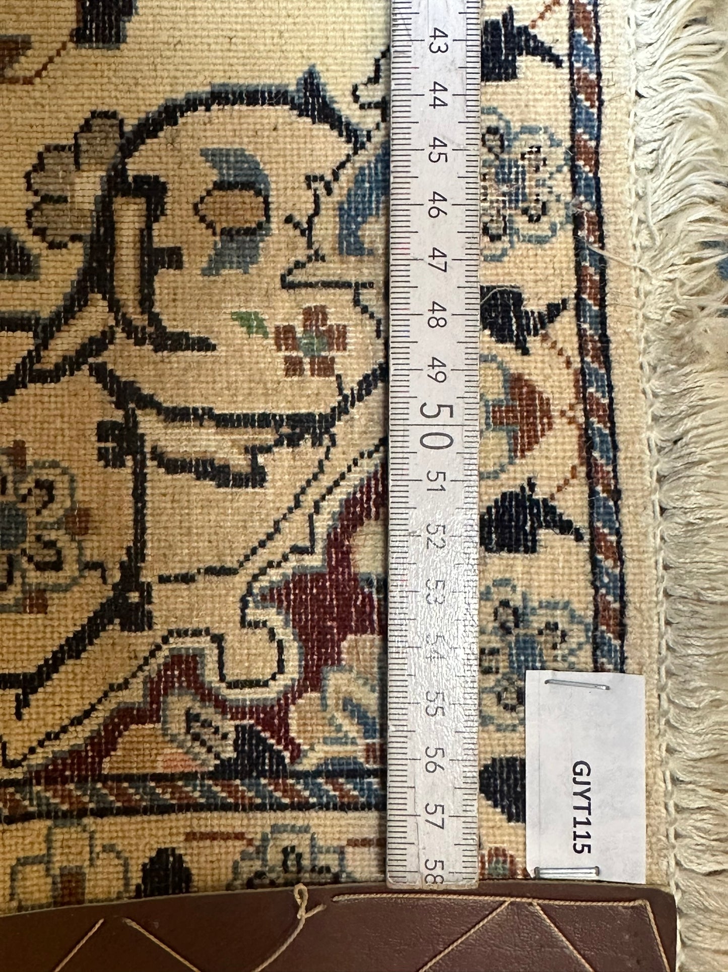 Orientteppich handgeknüpft Nain 81x50 cm mit Seide