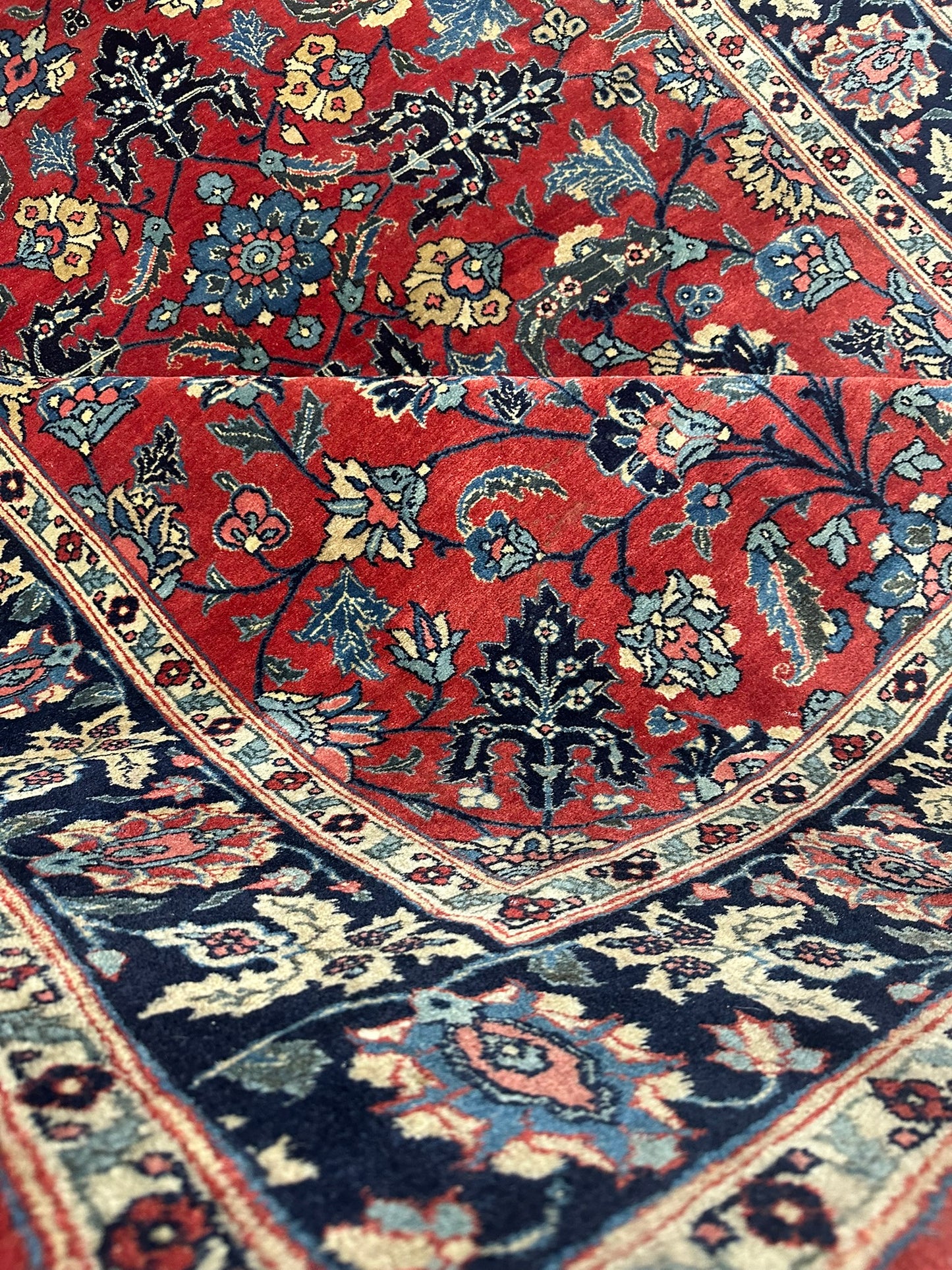 Antiker Orientteppich handgeknüpft Täbriz 275x180 cm