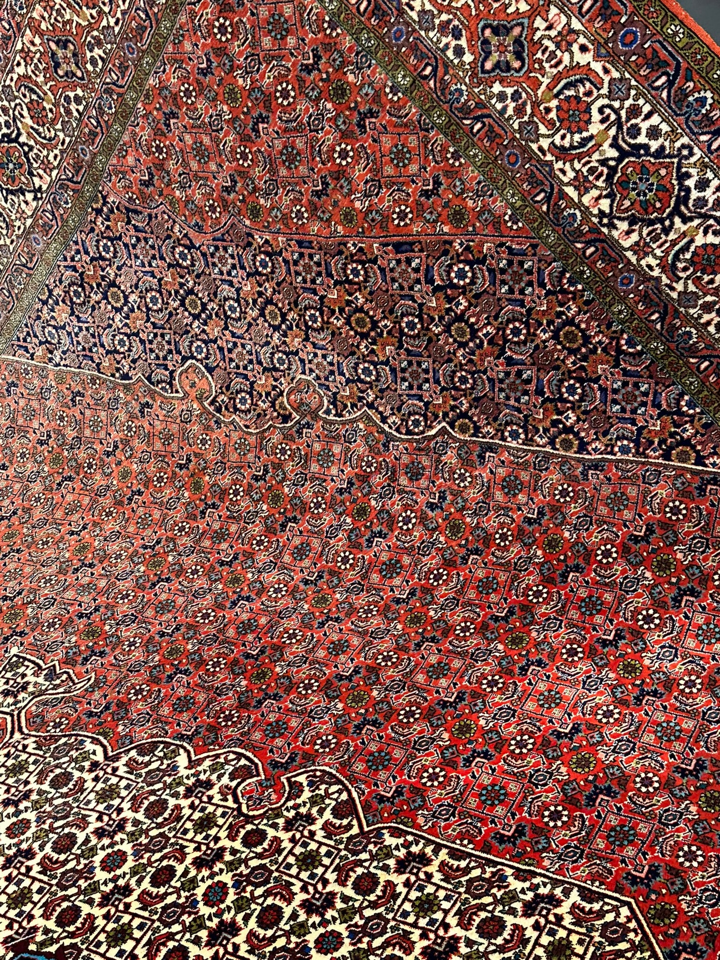 Orientteppich handgeknüpft Bidjar Korkwolle 340x255 cm