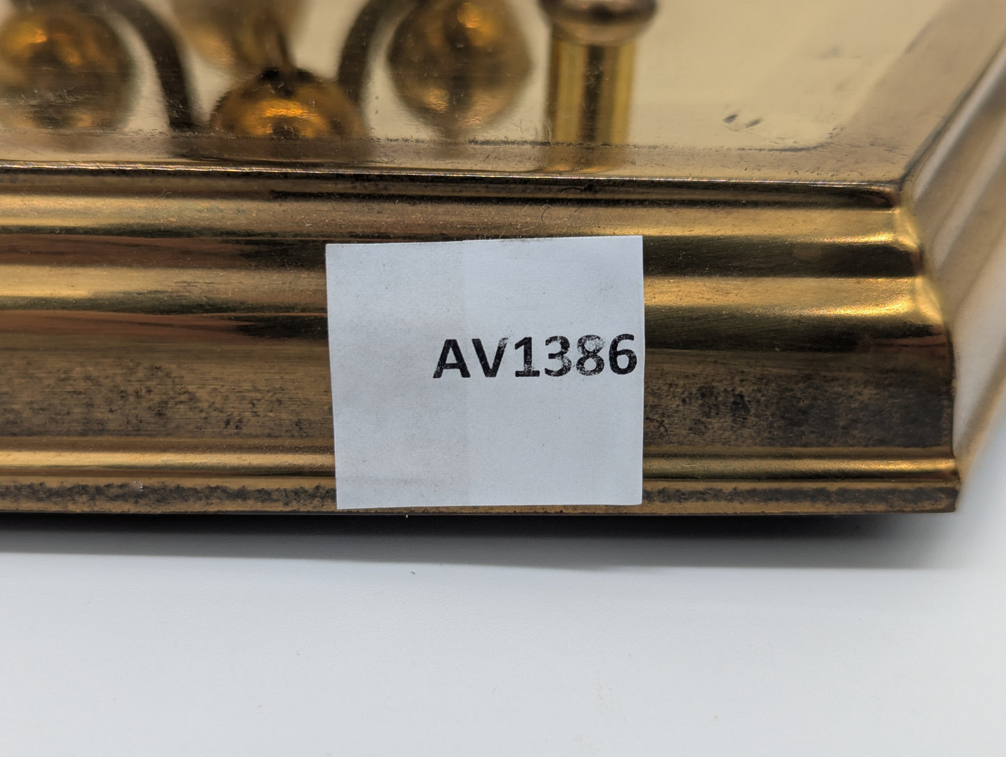 Tischuhr Kaminuhr von Kundo mit Drehpendel und Glasabdeckung Vintage