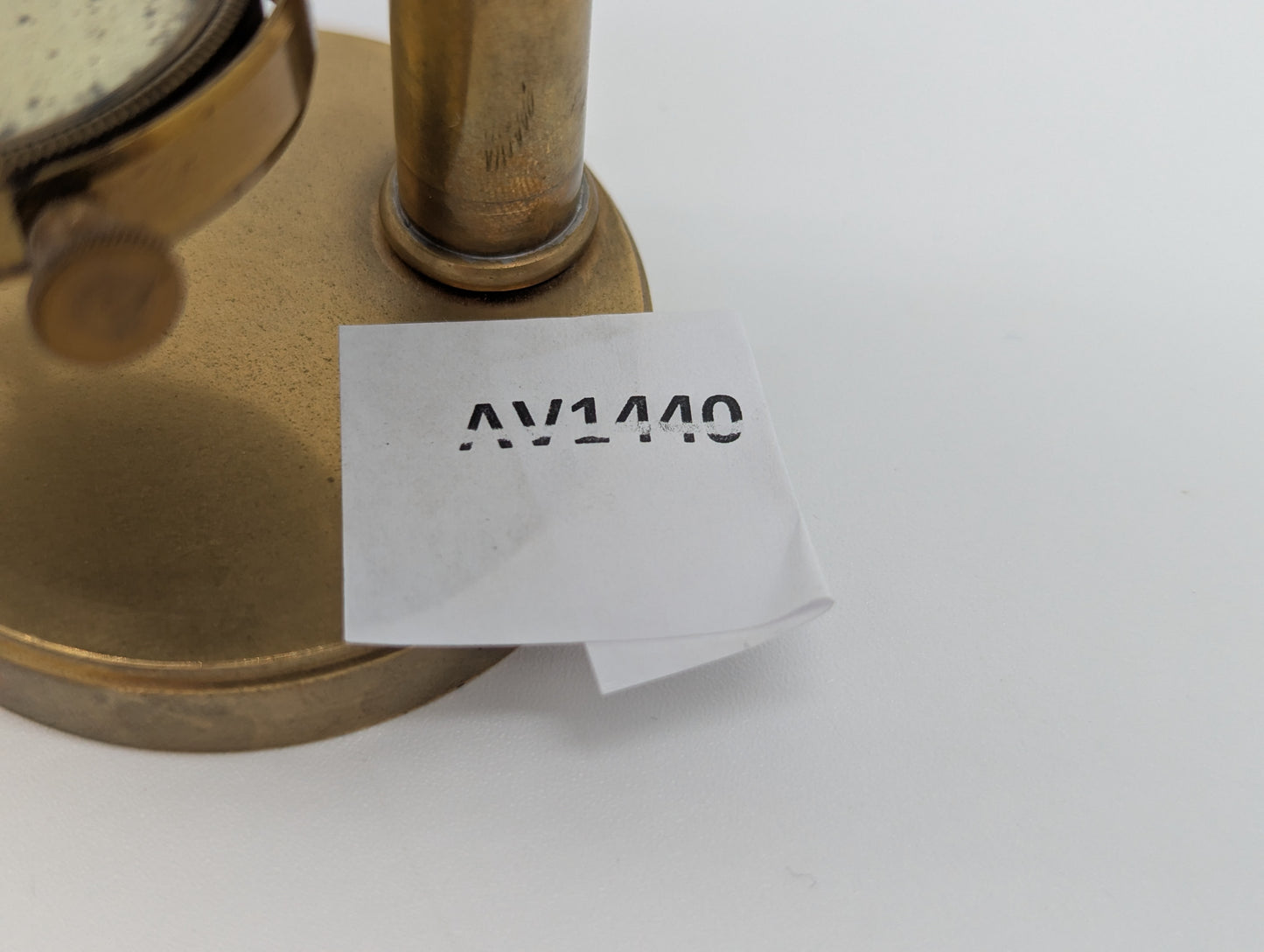 Antikes Mikroskop Messing mit Spiegel und Objektiv Vintage