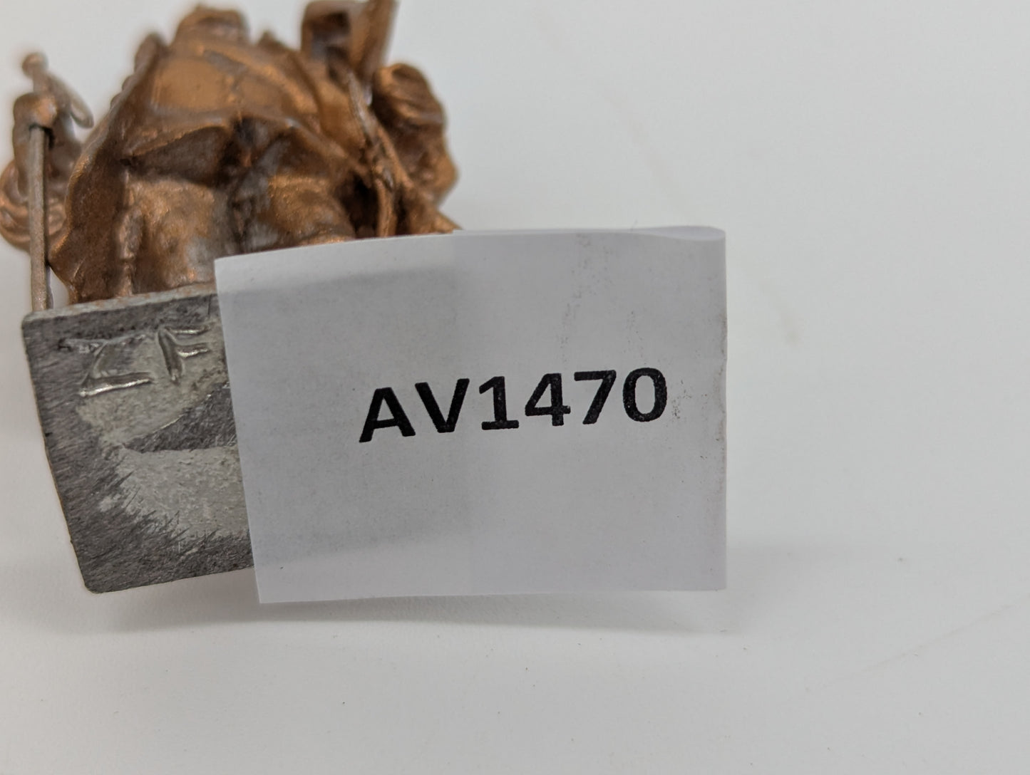 Miniaturfigur Figur Skulptur eines Mannes signiert PEIPP Vintage Dekoration