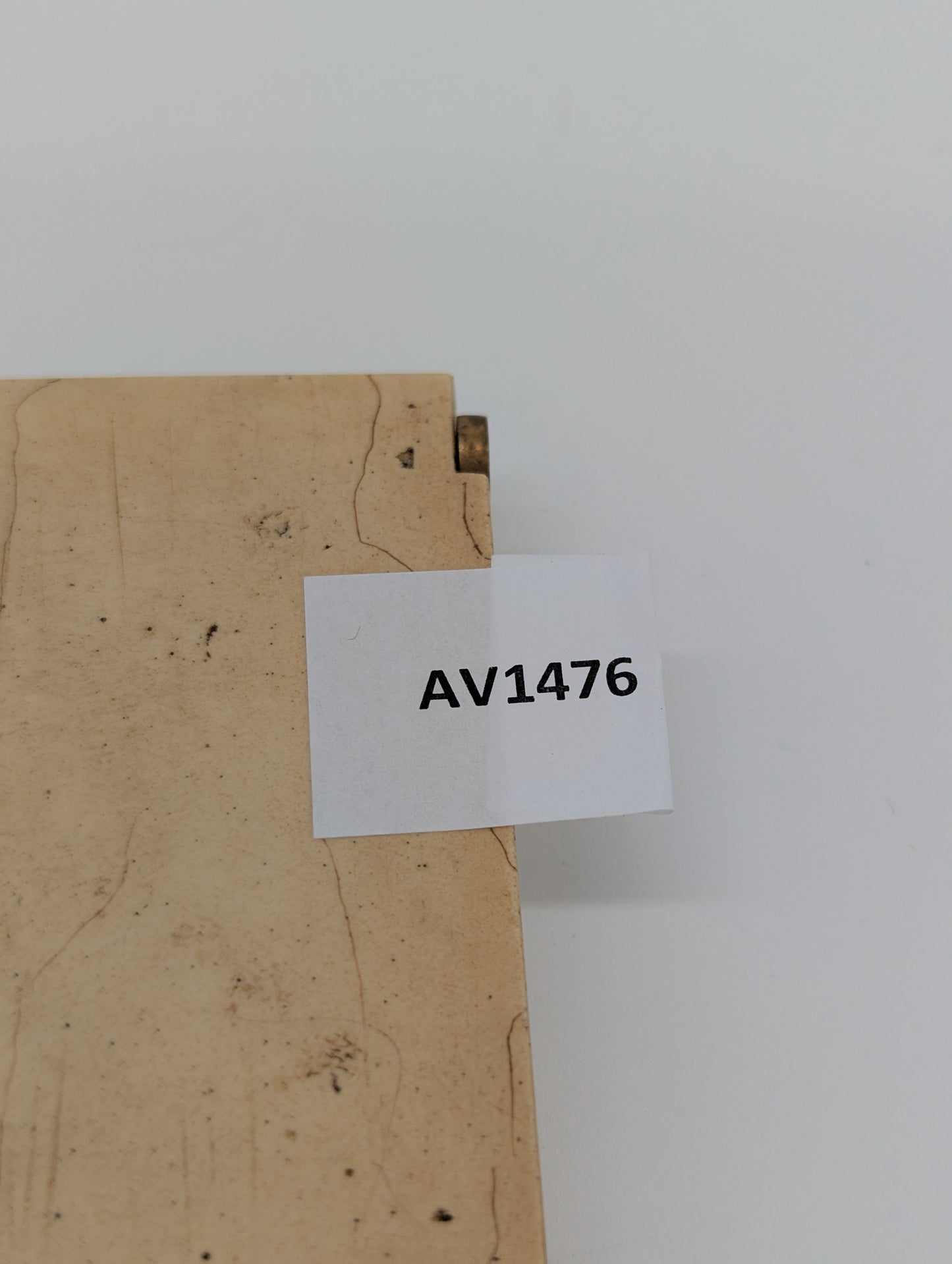 Antike Klappsonnenuhr aus 1692 mit Kompass Historisches Reiseinstrument