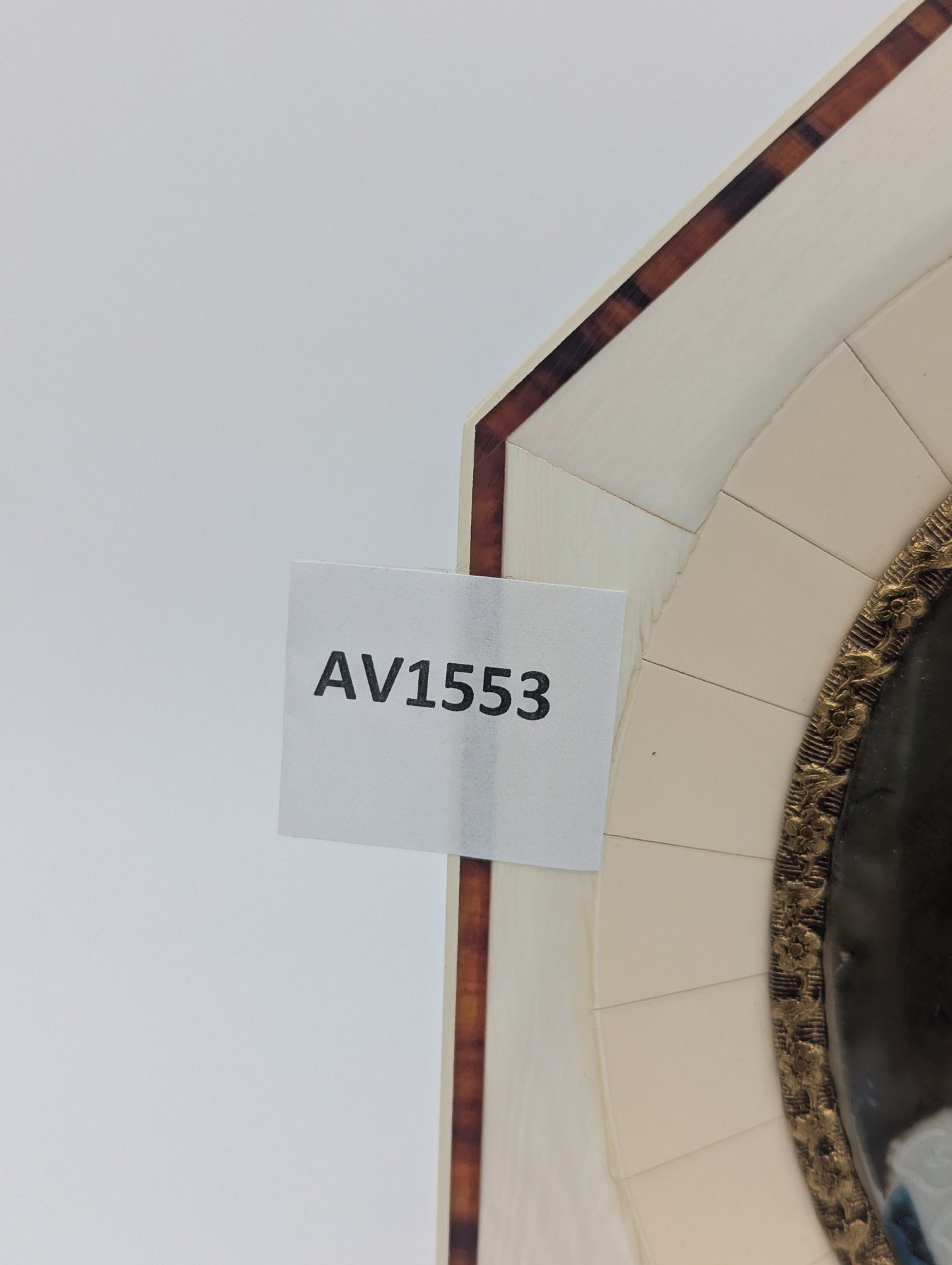 Lupenmalerei Miniaturmalerei Porträt Auguste Viktoria im verzierten Rahmen