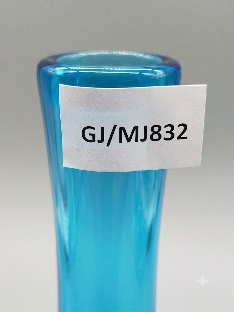 Elegante Murano Glas Vase in Blau Kunstvolles Skandinavisches Design