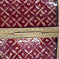 Orientalische Hochzeitstruhe aus Glas, Reich verziert mit goldenen Ornamenten