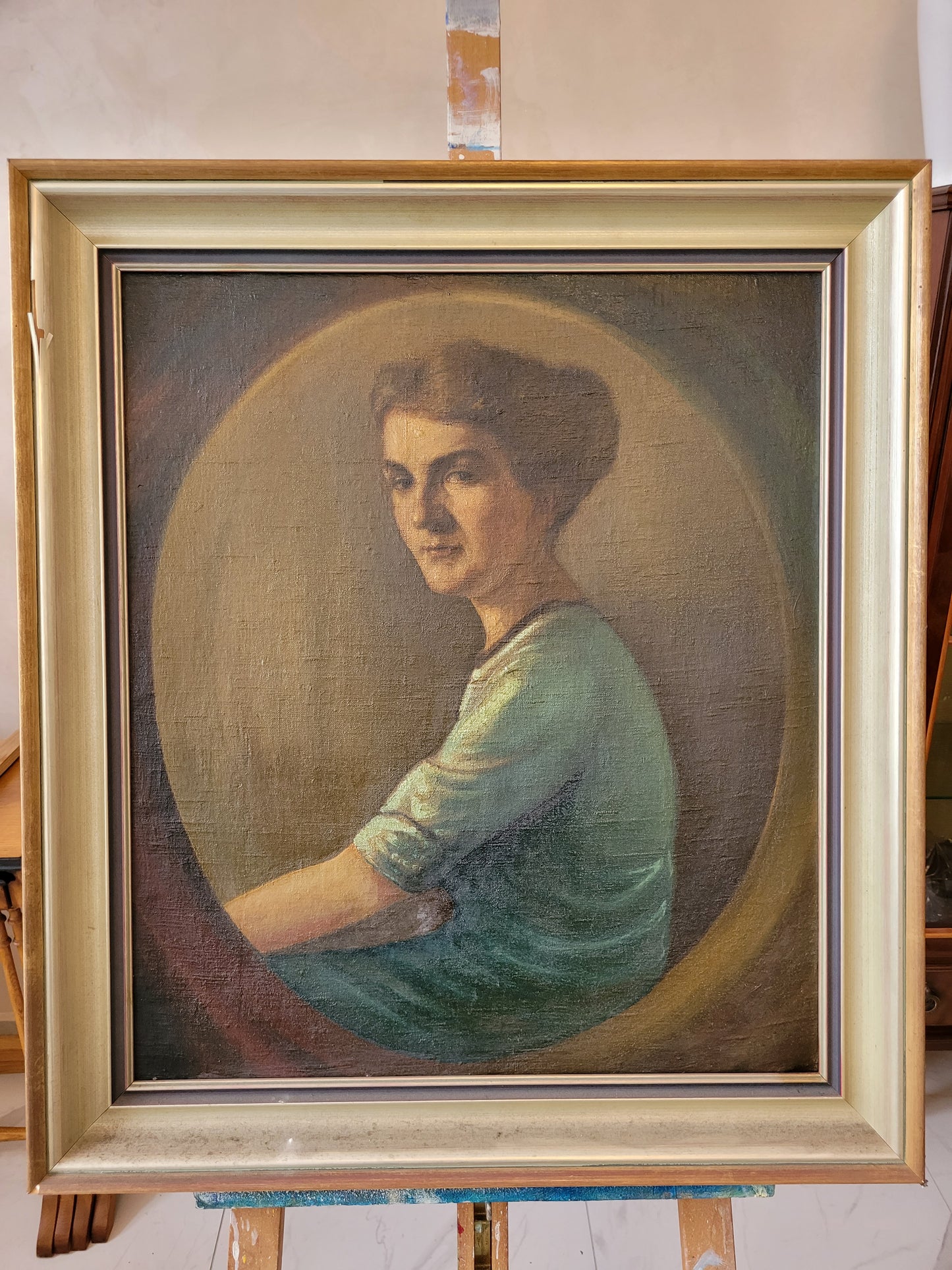 Europäische Schule (XX) Ölgemälde Portrait einer Dame 87x77cm