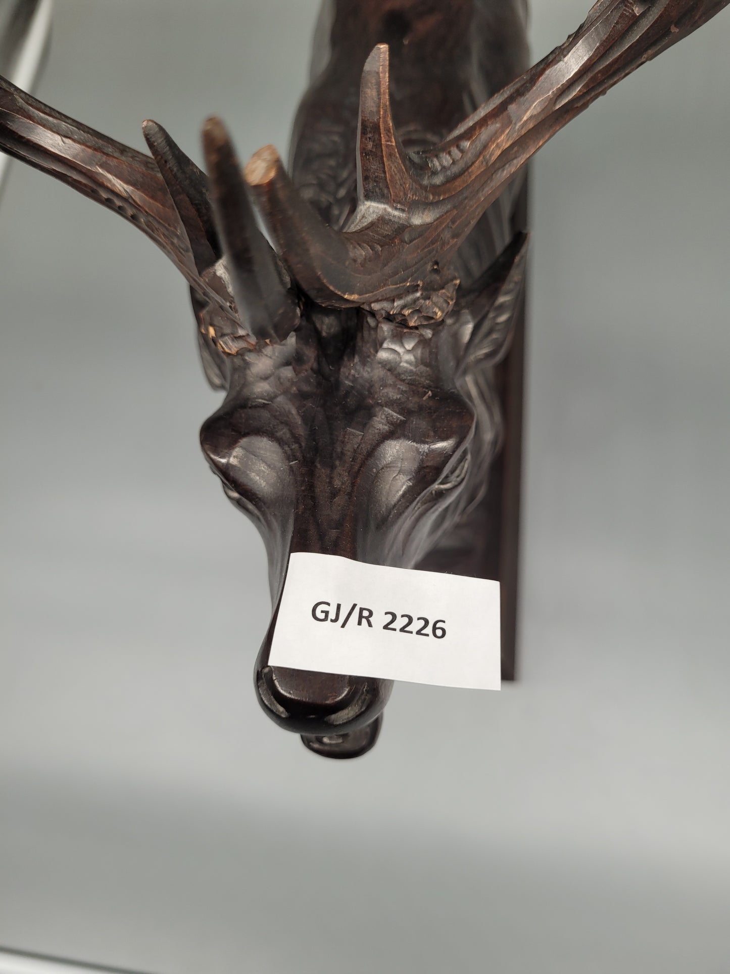 Antike Holzfigur Rominter Brunfthirsch - Handgeschnitzt mit Bronze-Optik