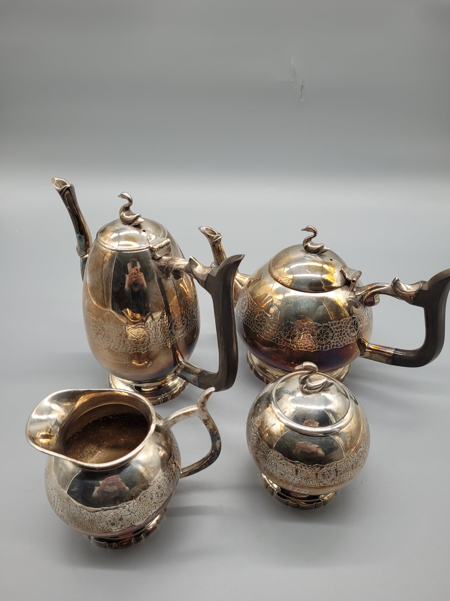 Antike versilberter Kaffee- und Teeservice