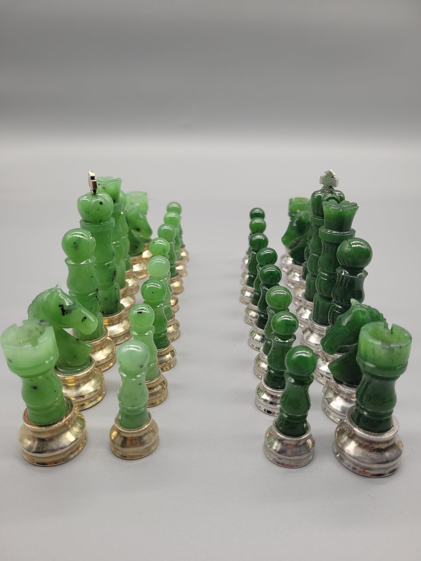 Einzigartige Handgefertigte Schachfiguren 925er Silber mit Jadestein