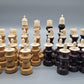 Einzigartiges Schachspiel - Handgeschnitzte Meisterwerke aus Asien