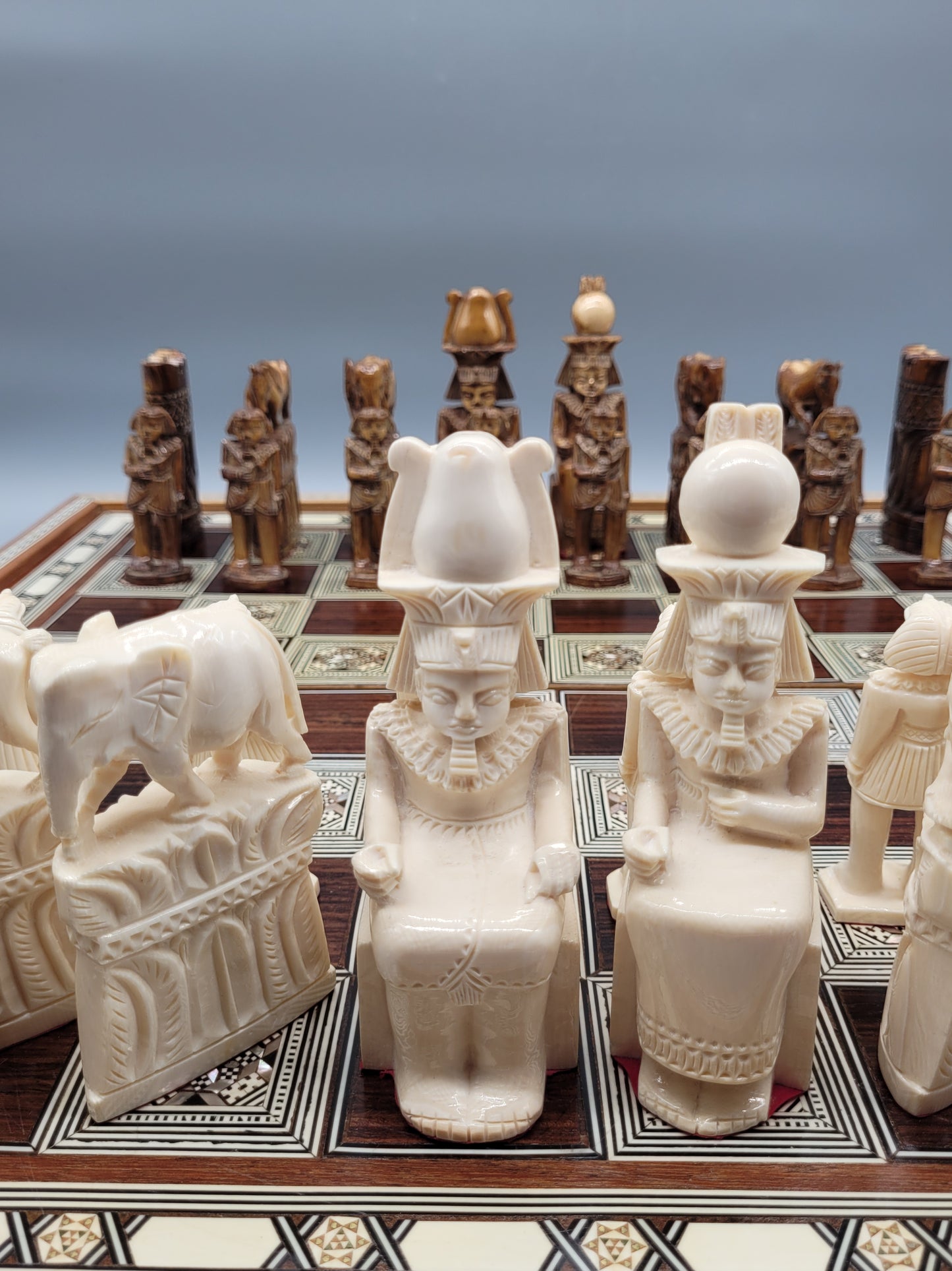 Ägyptisches Handarbeit Schachspiel aus Kamelknochen und Perlmutt