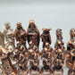 Antikes handgefertigtes Schachspiel - Set mit 32 Schachfiguren