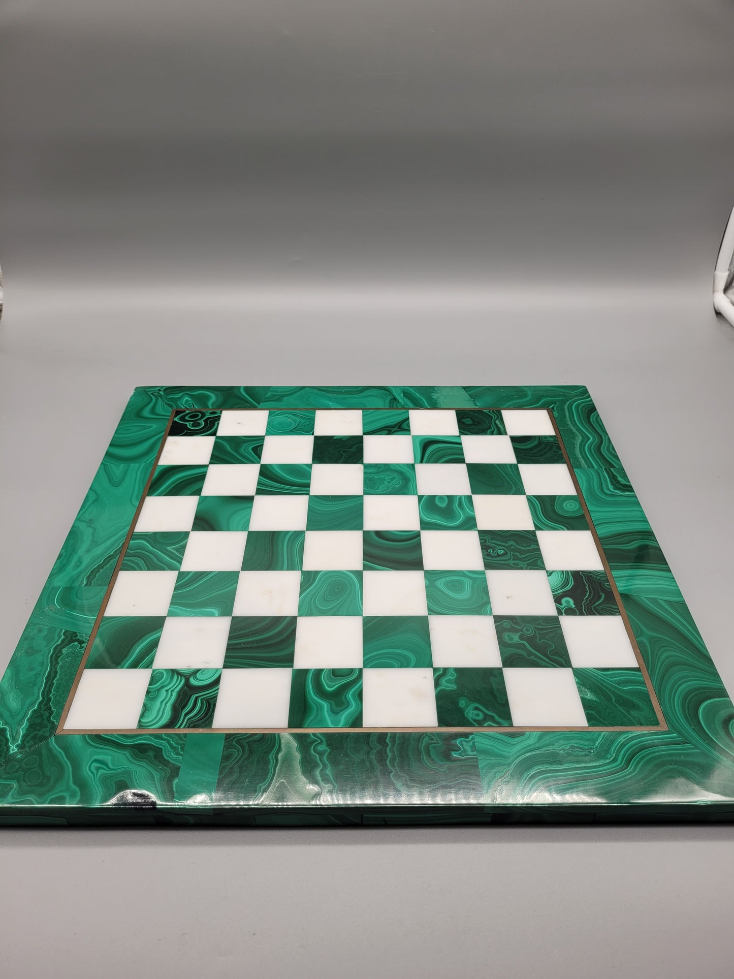 Antikes Schachbrett aus Marmor-Edelstein