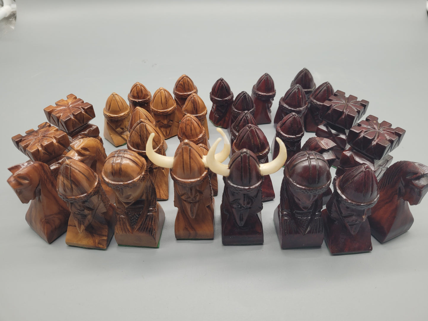 Antike Wikinger Antike Schachbrett Schachspiel 32 Schachfiguren aus Holz