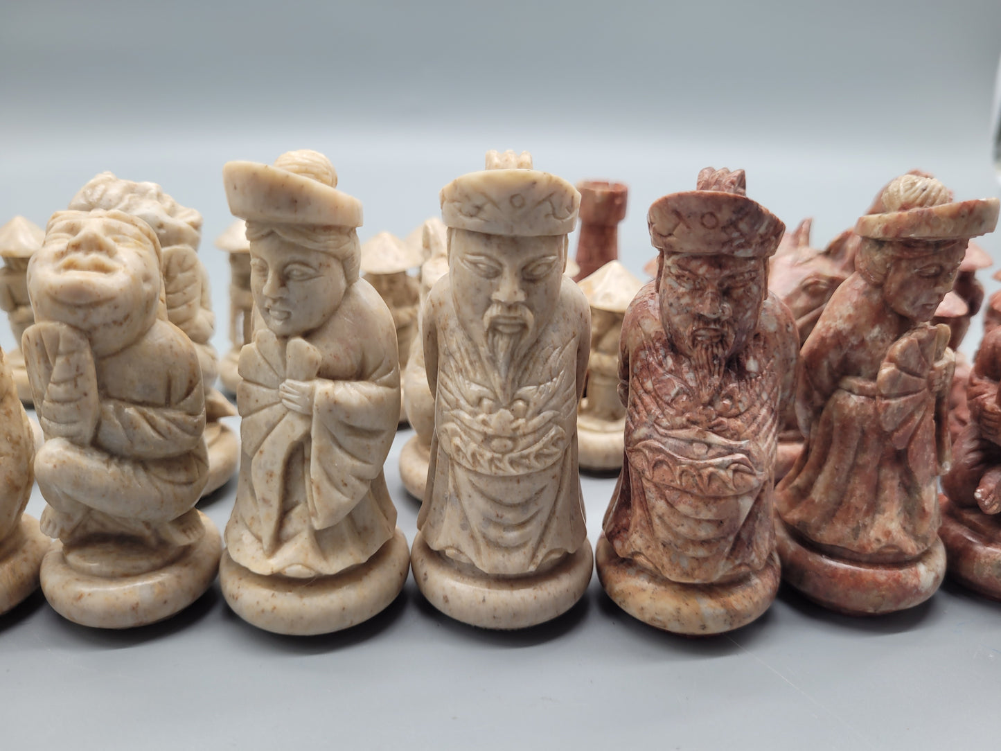 Antike Marmor Schachfiguren aus China - Komplettes 32-teiliges Set