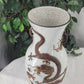 China Qing-Dynastie (XIX) Antike Nanking Craquelé Vase mit Drachenrelief