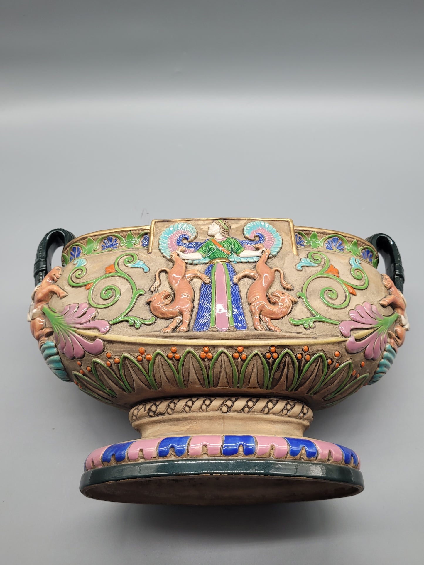 Qing-Dynastie (1644-1911) Antike chinesische Keramik Relief Jardiniere