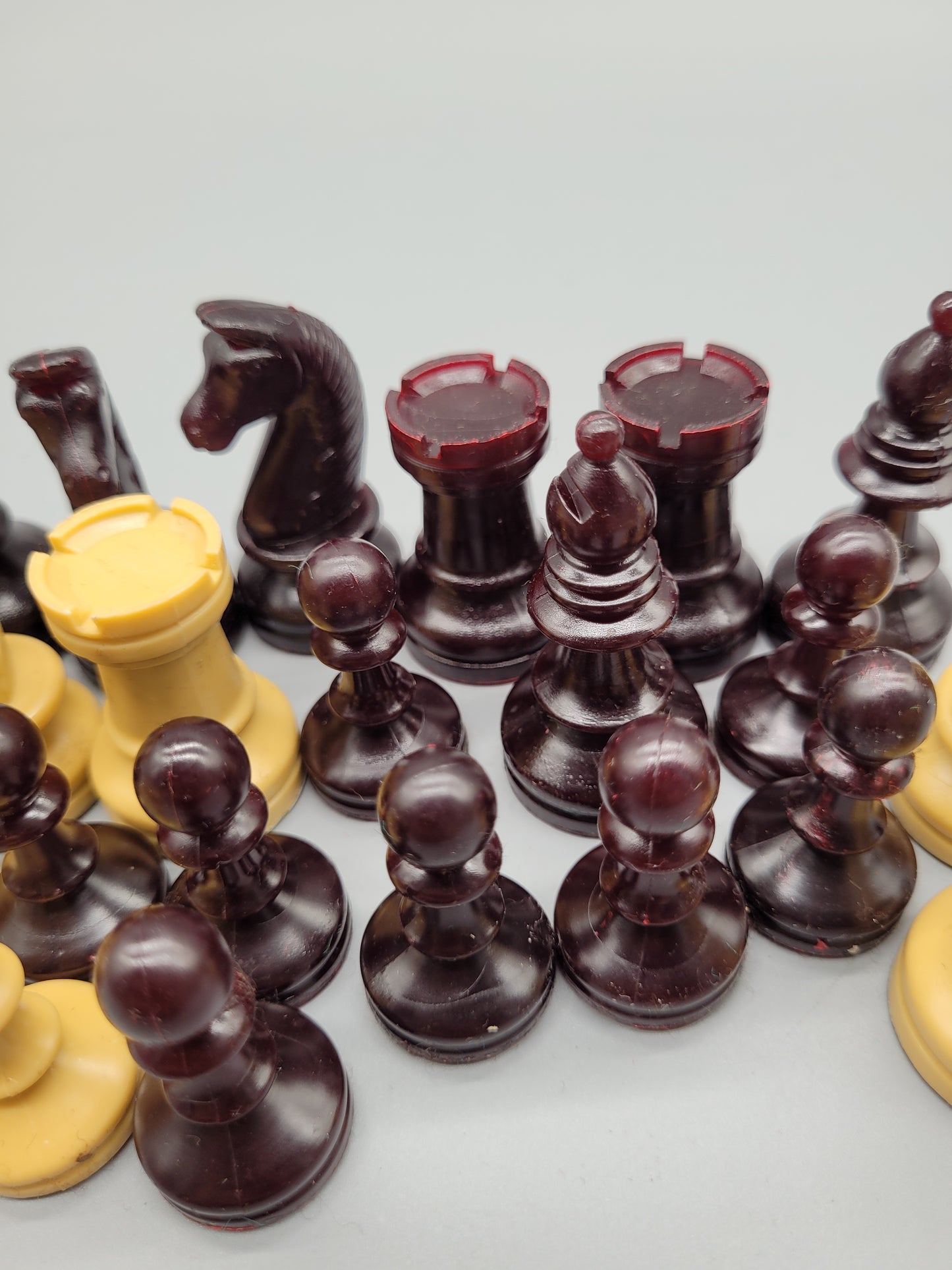 Klassisches Schachspiel Schachfiguren Set aus 32 Figuren