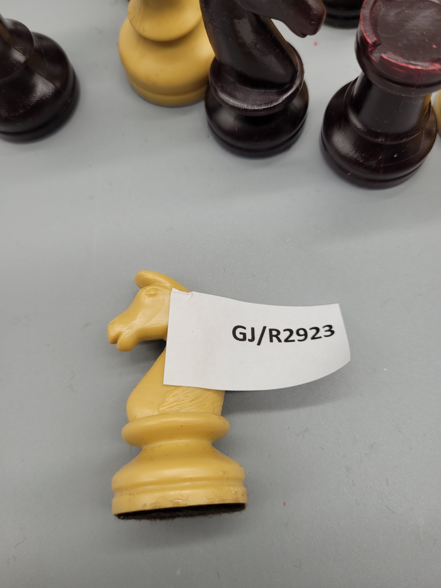 Klassisches Schachspiel Schachfiguren Set aus 32 Figuren