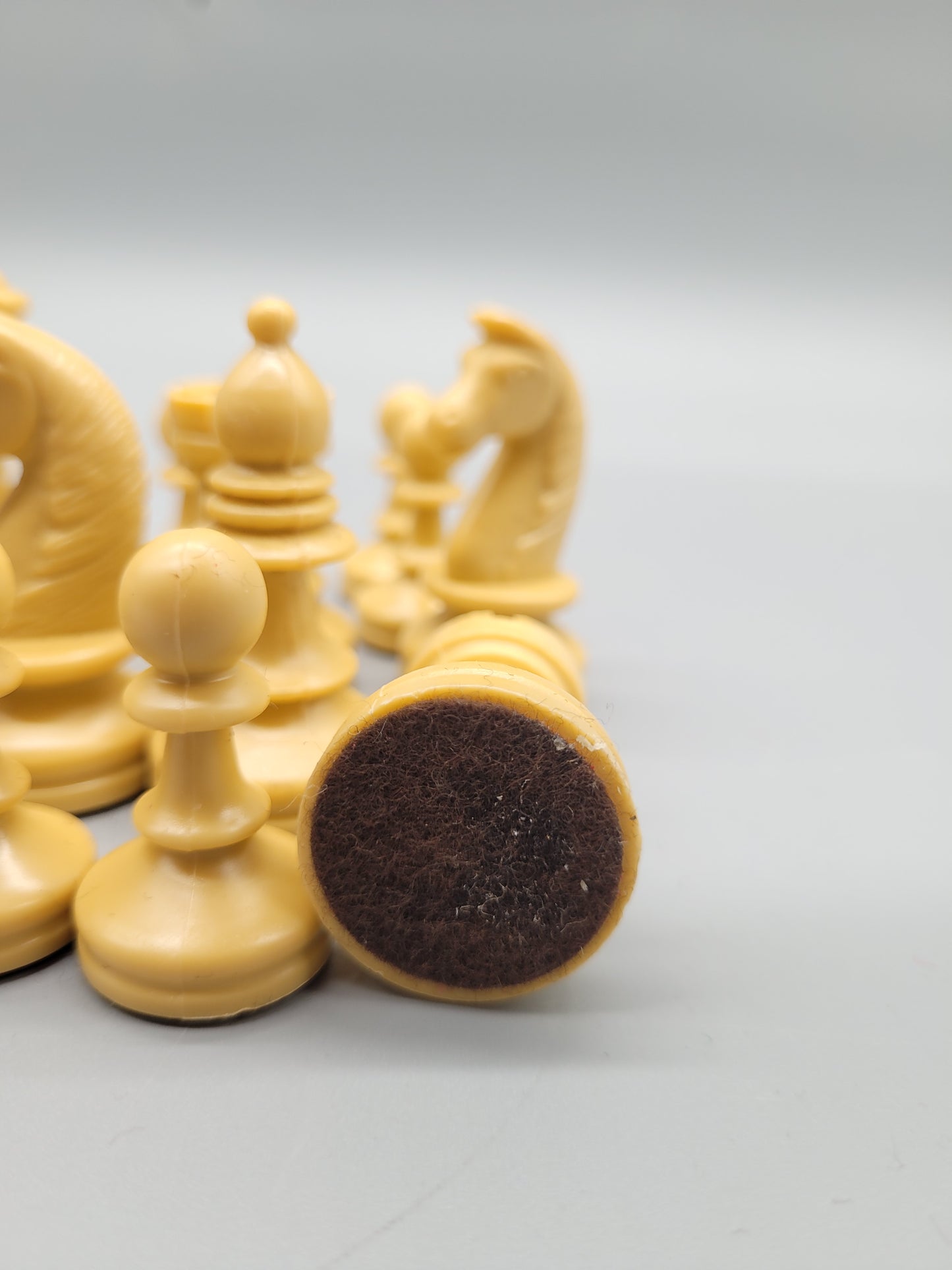 Klassisches Schachspiel Schachfiguren Set aus 32 Figuren