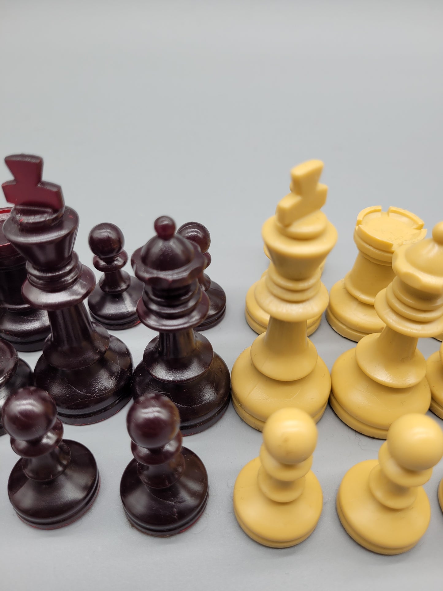 Klassisches Schachspiel Schachfiguren Set aus 32 Figuren