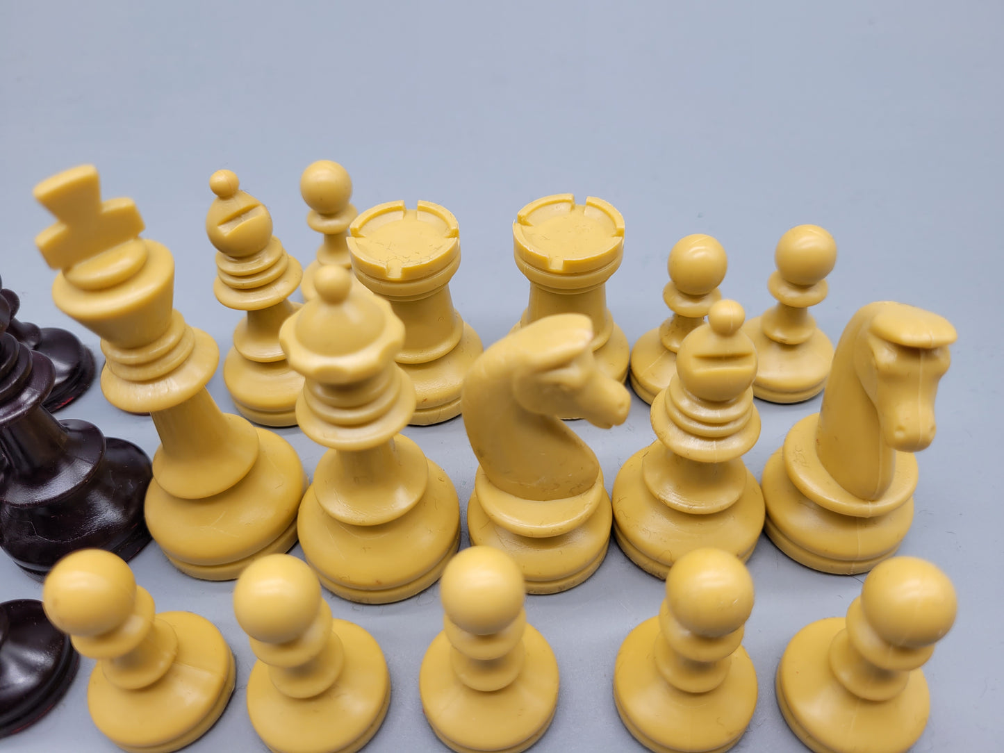 Klassisches Schachspiel Schachfiguren Set aus 32 Figuren