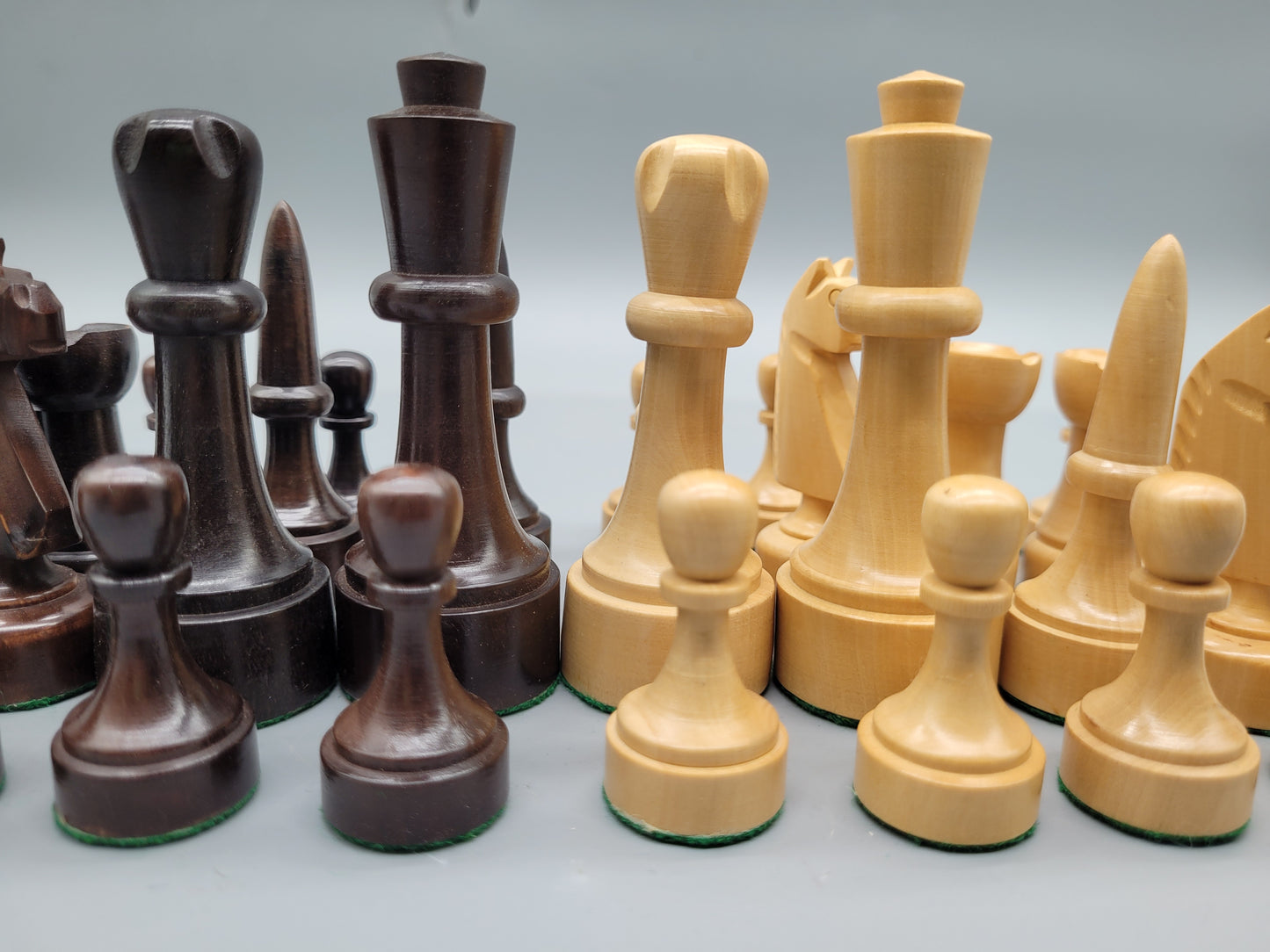 Klassisches Schachspiel, 32 Handgeschnitzte Schachfiguren