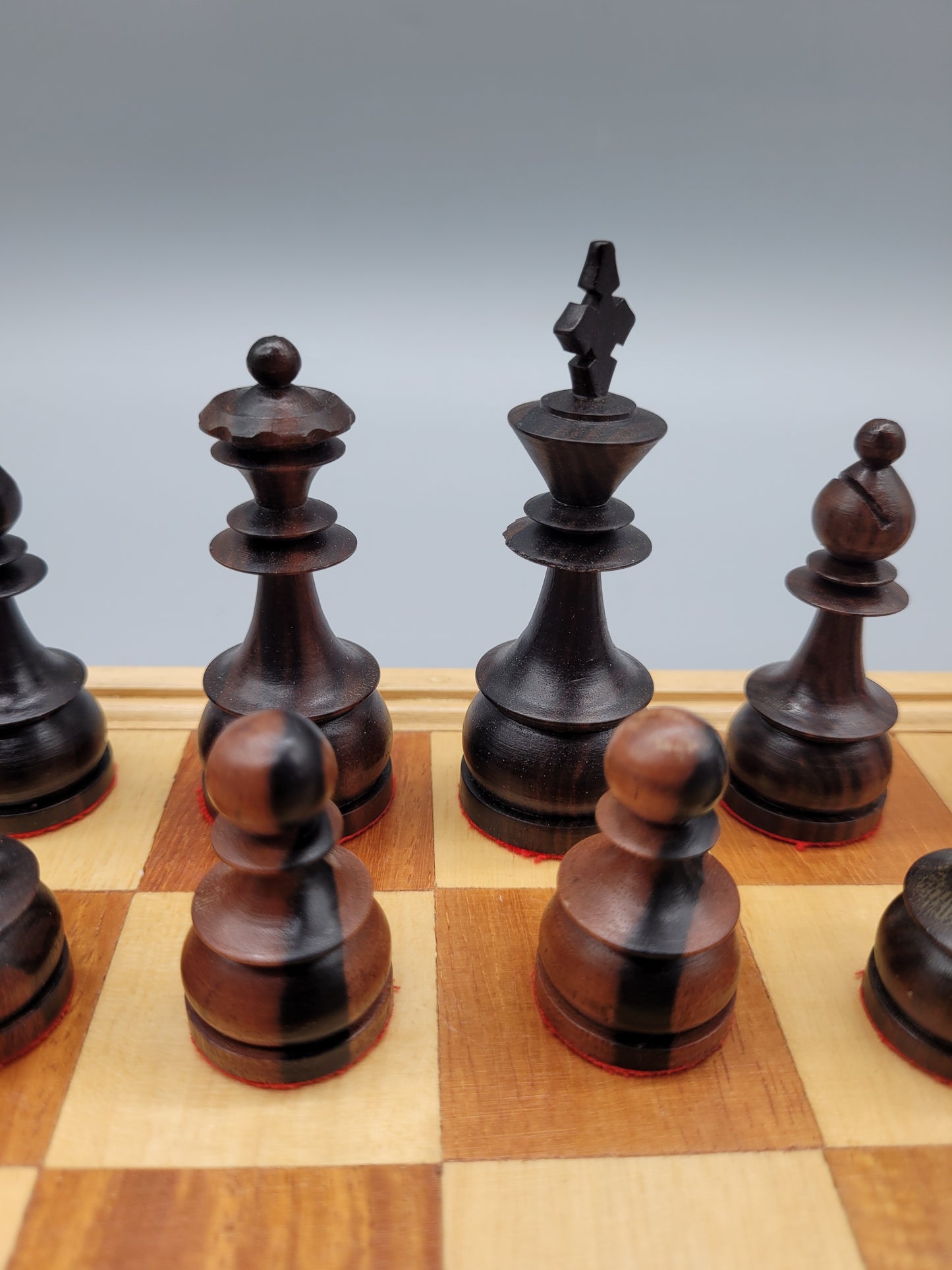 Klassisches Schachspiel, 32 Fein Handgeschnitzte Schachfiguren