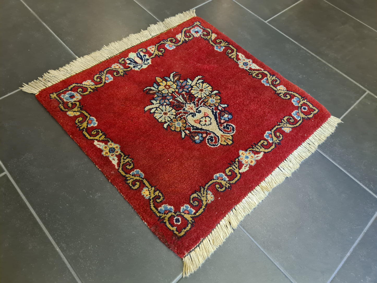 Feiner Handgeknüpfter Keshan Orientteppich – Zeitlose Persische Eleganz 59X59cm