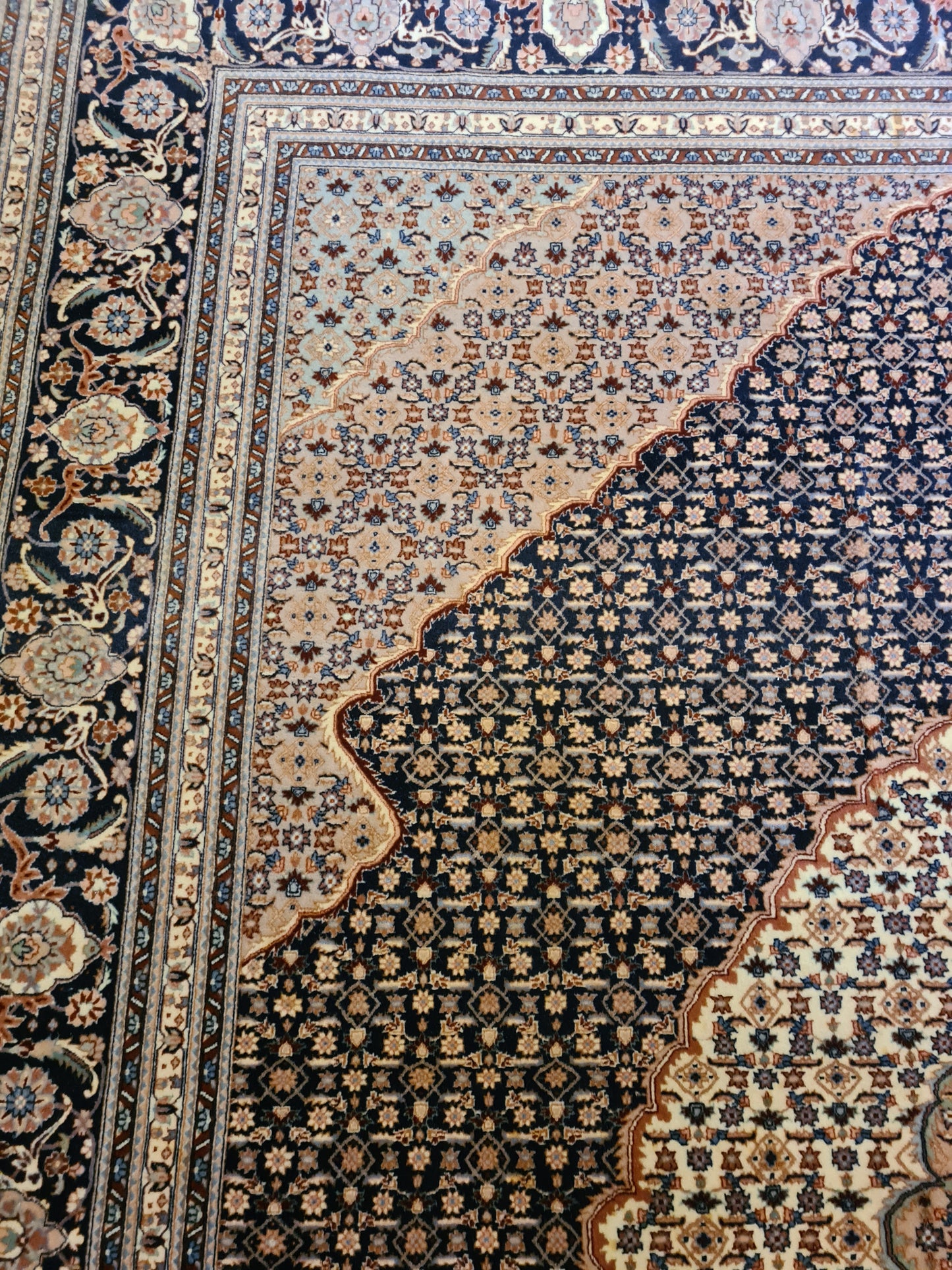 Feiner Handgeknüpfter Orientteppich – Perser Isfahan Teppich 295x250cm