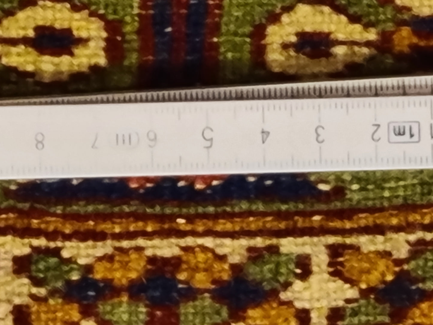 Feiner Handgeknüpfter Orientteppich - Buchara Jomut Teppich 128X85cm