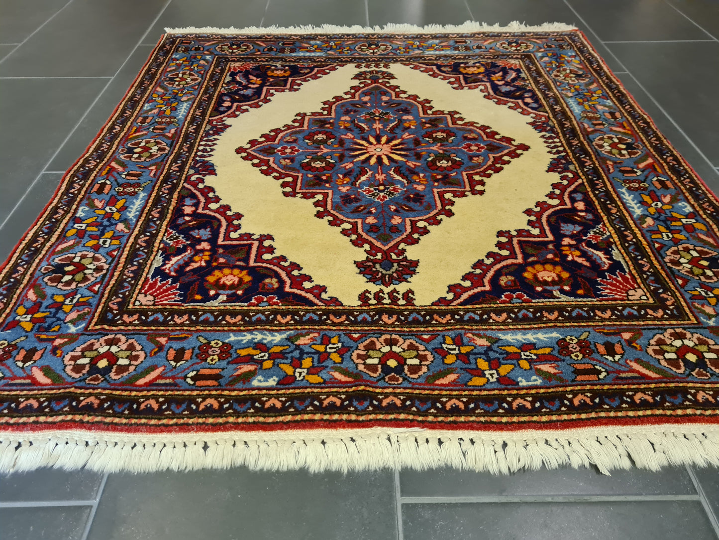 Handgeknüpfter Orient-/Perserteppich Sarough Hamadan 121X112cm