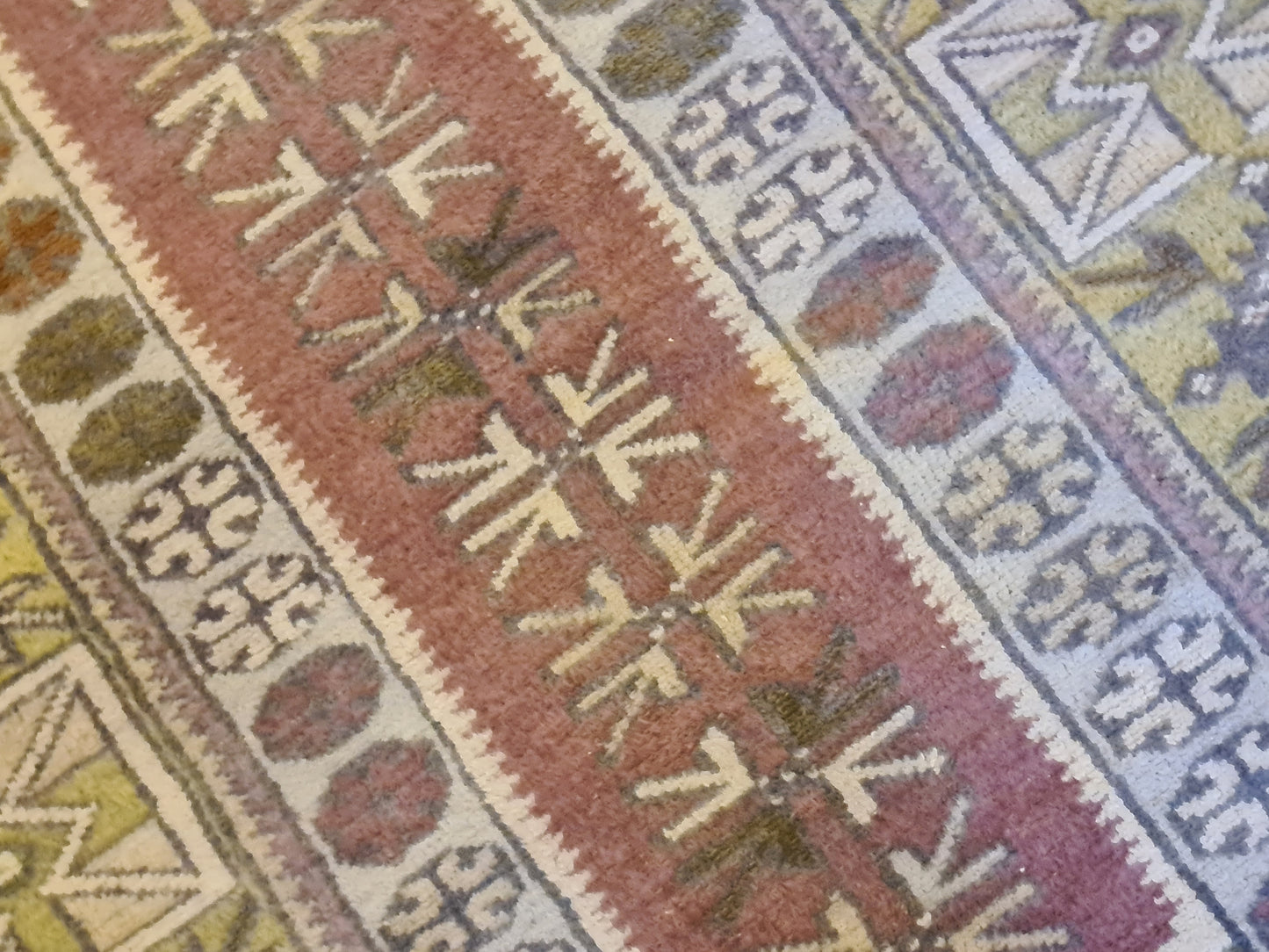 Handgeknüpfter Orientteppich Milas Teppich aus Anatolien 166x100cm
