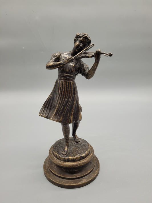 Bronze Skulptur Violinistin, Signiert auf Ober-/Unterseite des Sockels