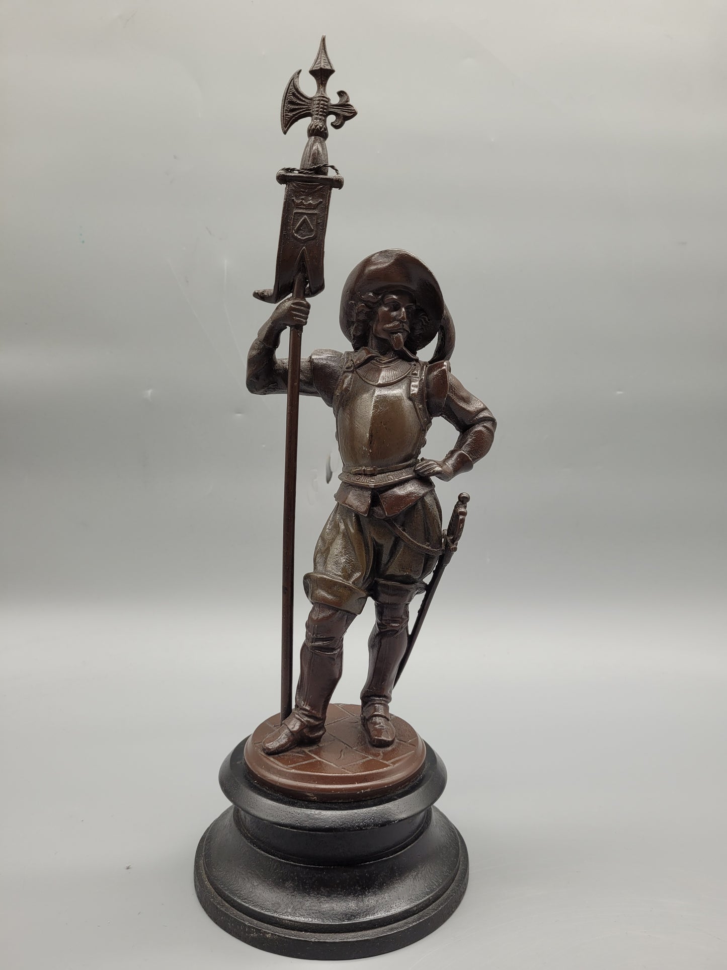 Bronze Skulptur Torwächter Landsknecht in Uniform ca. 2kg