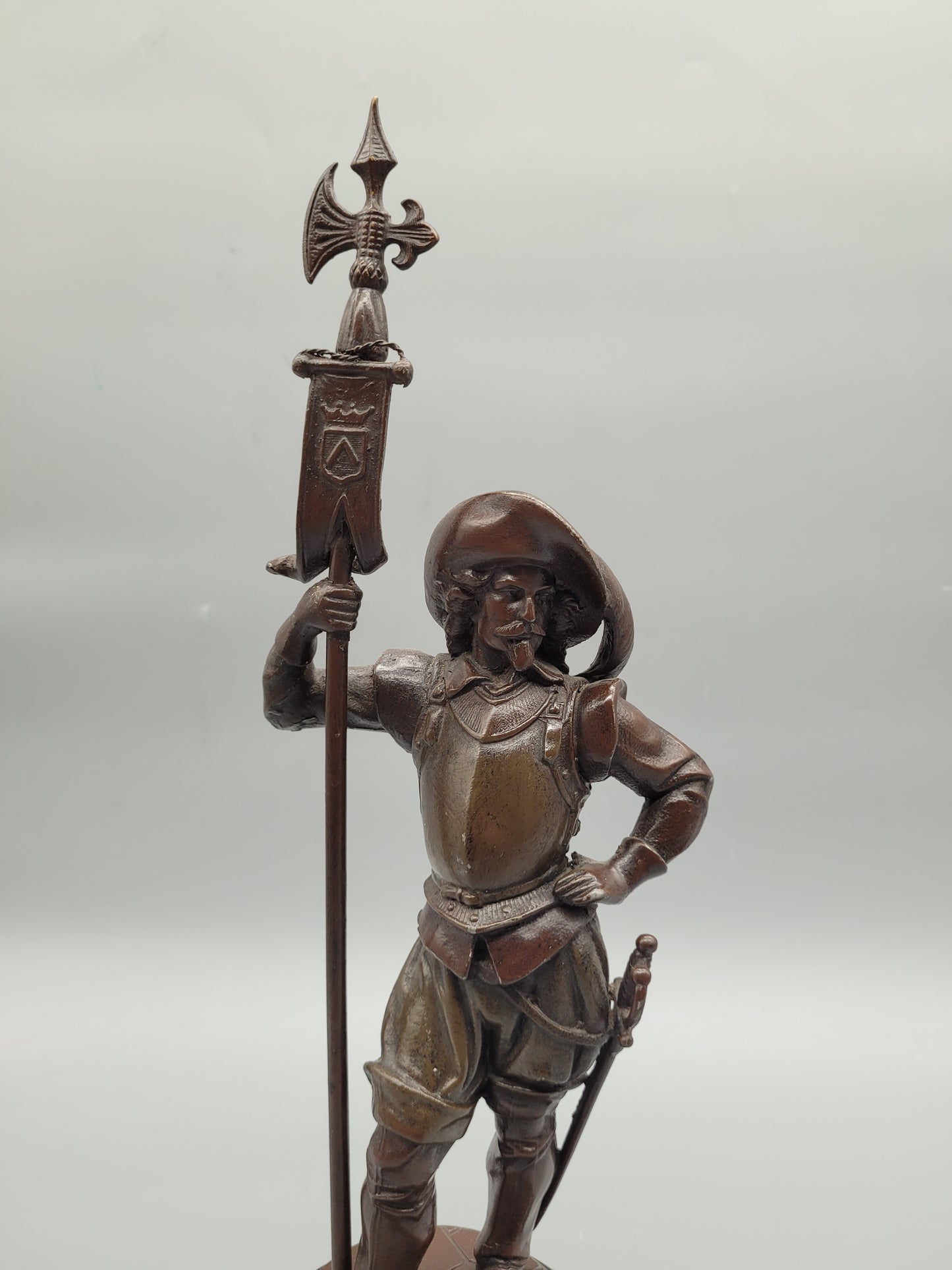 Bronze Skulptur Torwächter Landsknecht in Uniform ca. 2kg