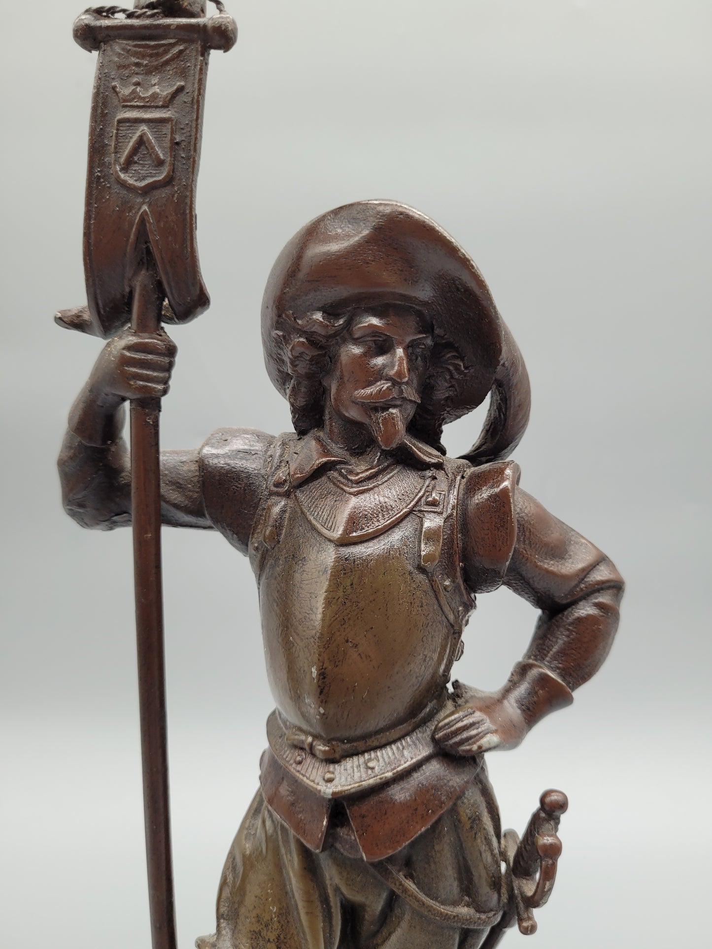 Bronze Skulptur Torwächter Landsknecht in Uniform ca. 2kg