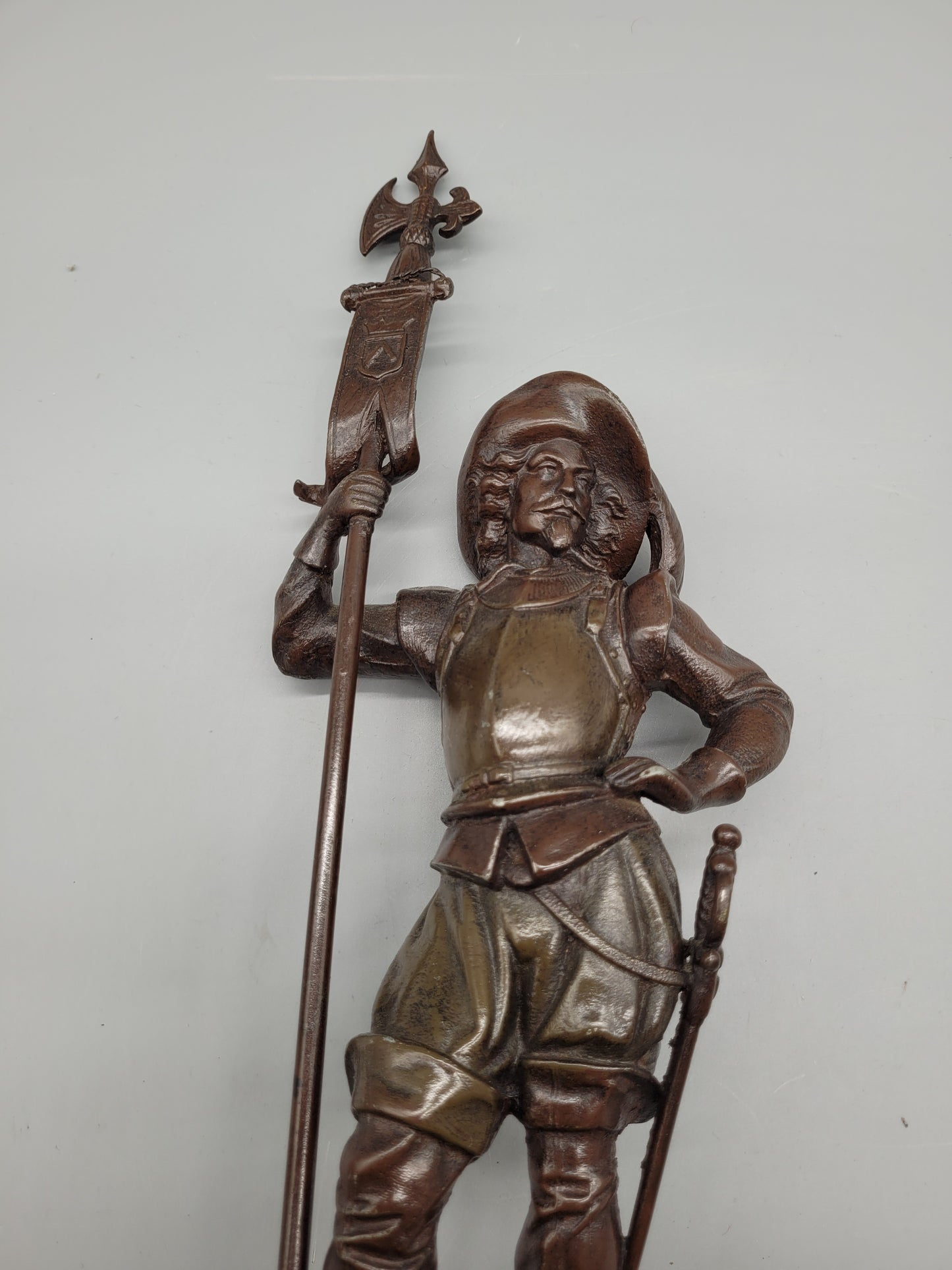 Bronze Skulptur Torwächter Landsknecht in Uniform ca. 2kg